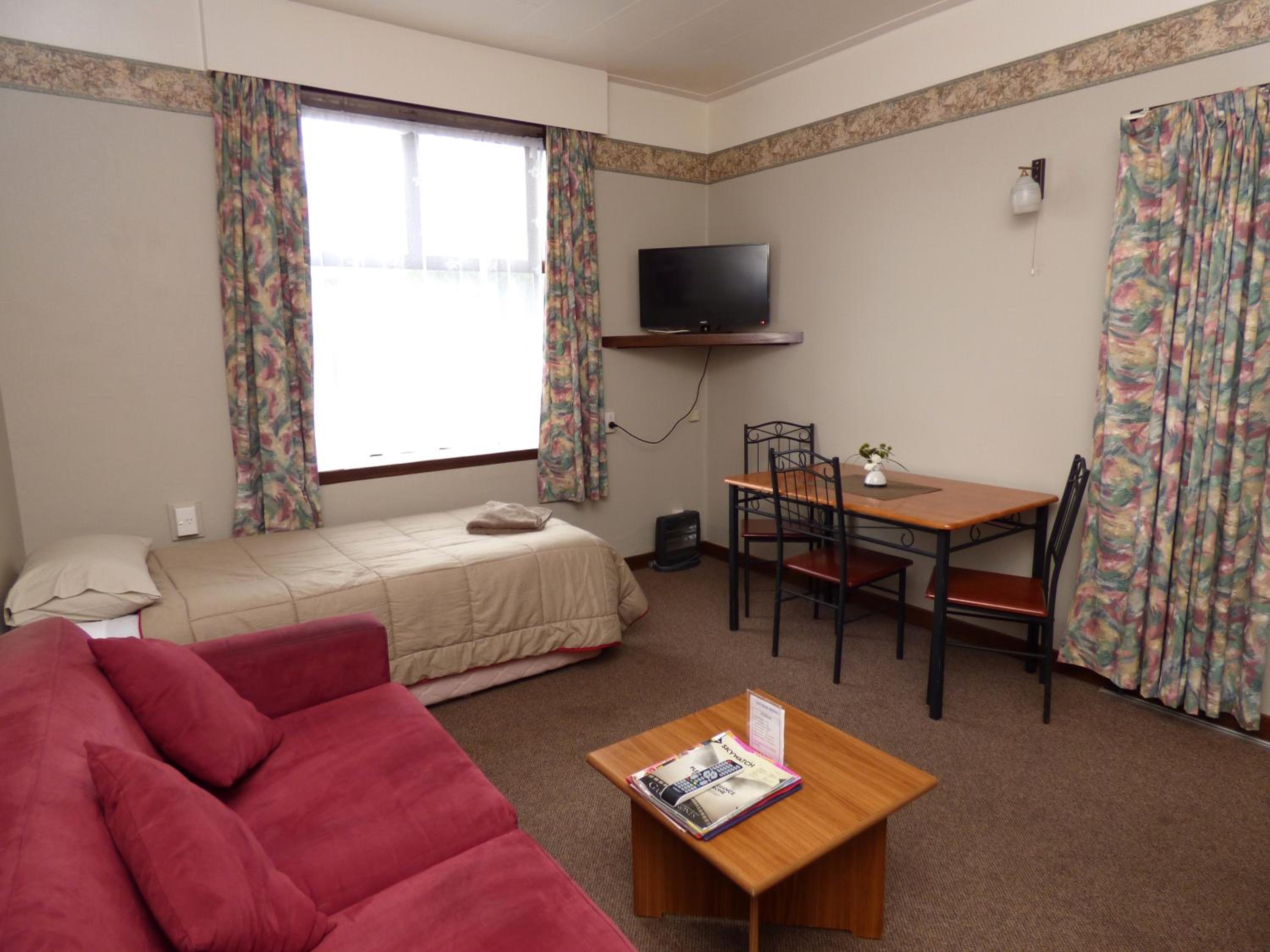 Standard Family Room photo 2