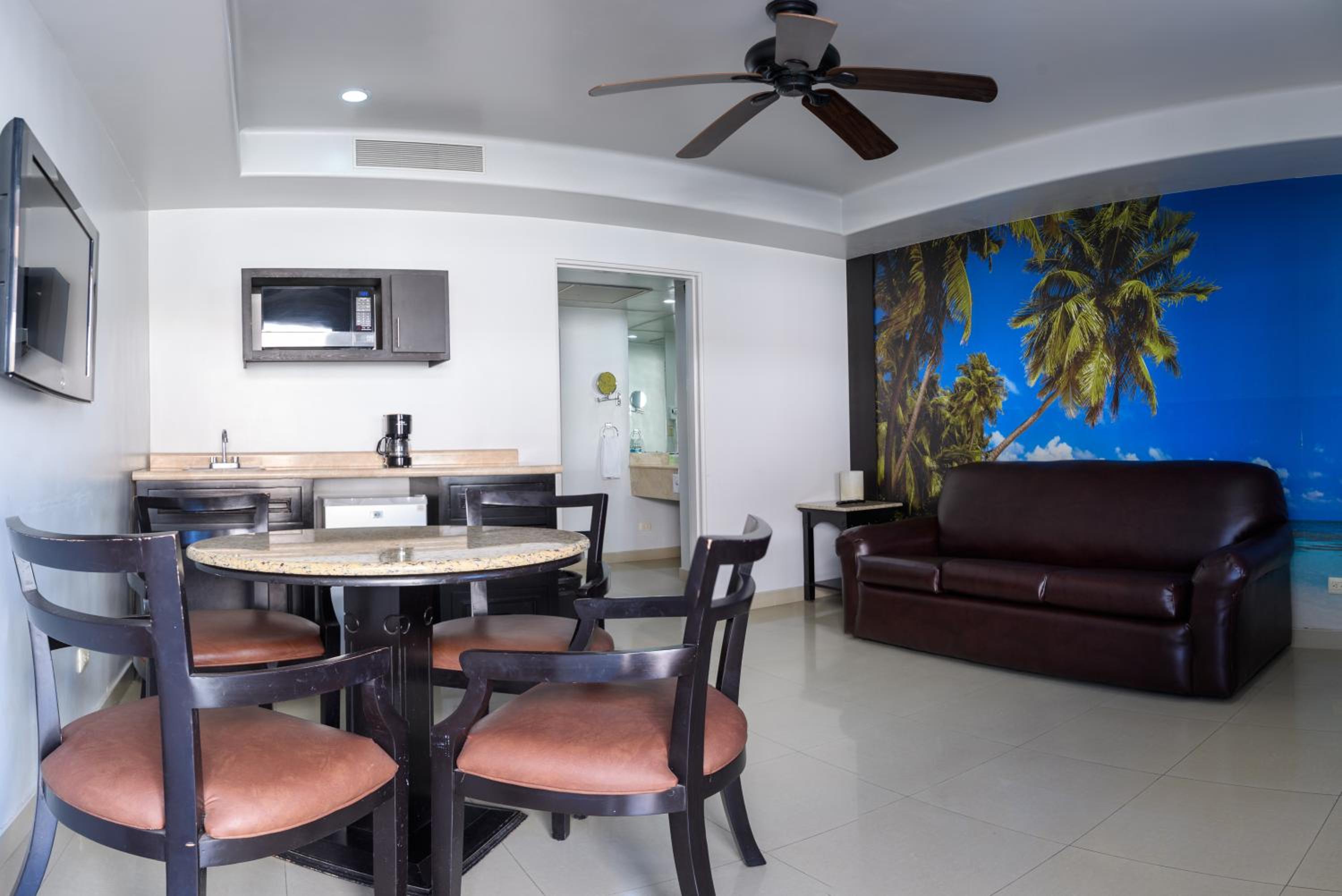 Executive Suite photo 3