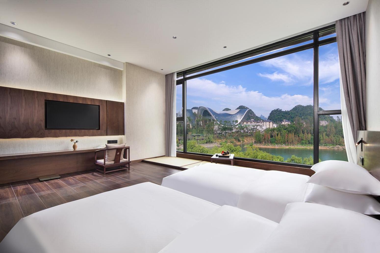 Superior Twin Room With River View photo 3