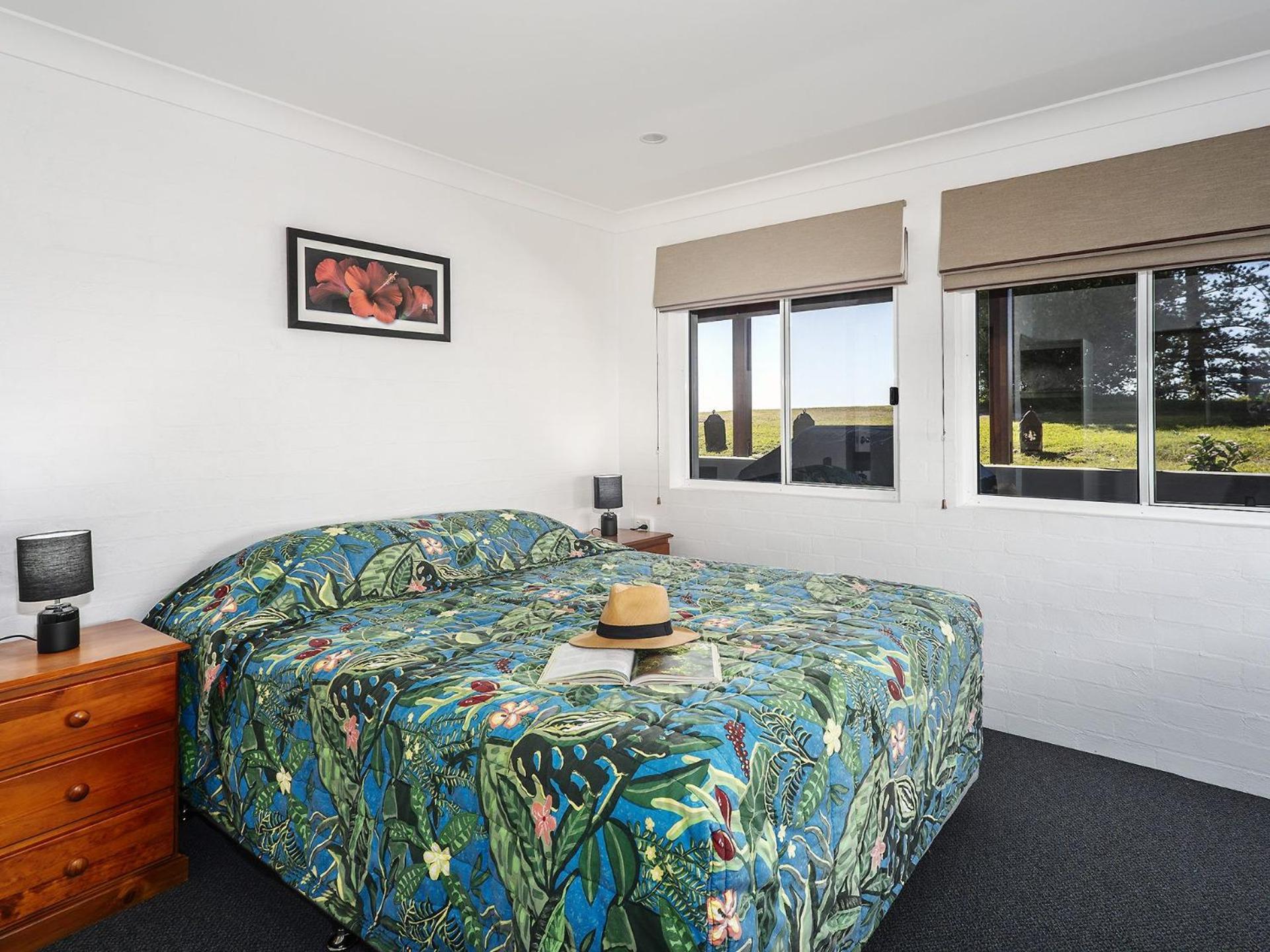 Four-Bedroom House photo 1