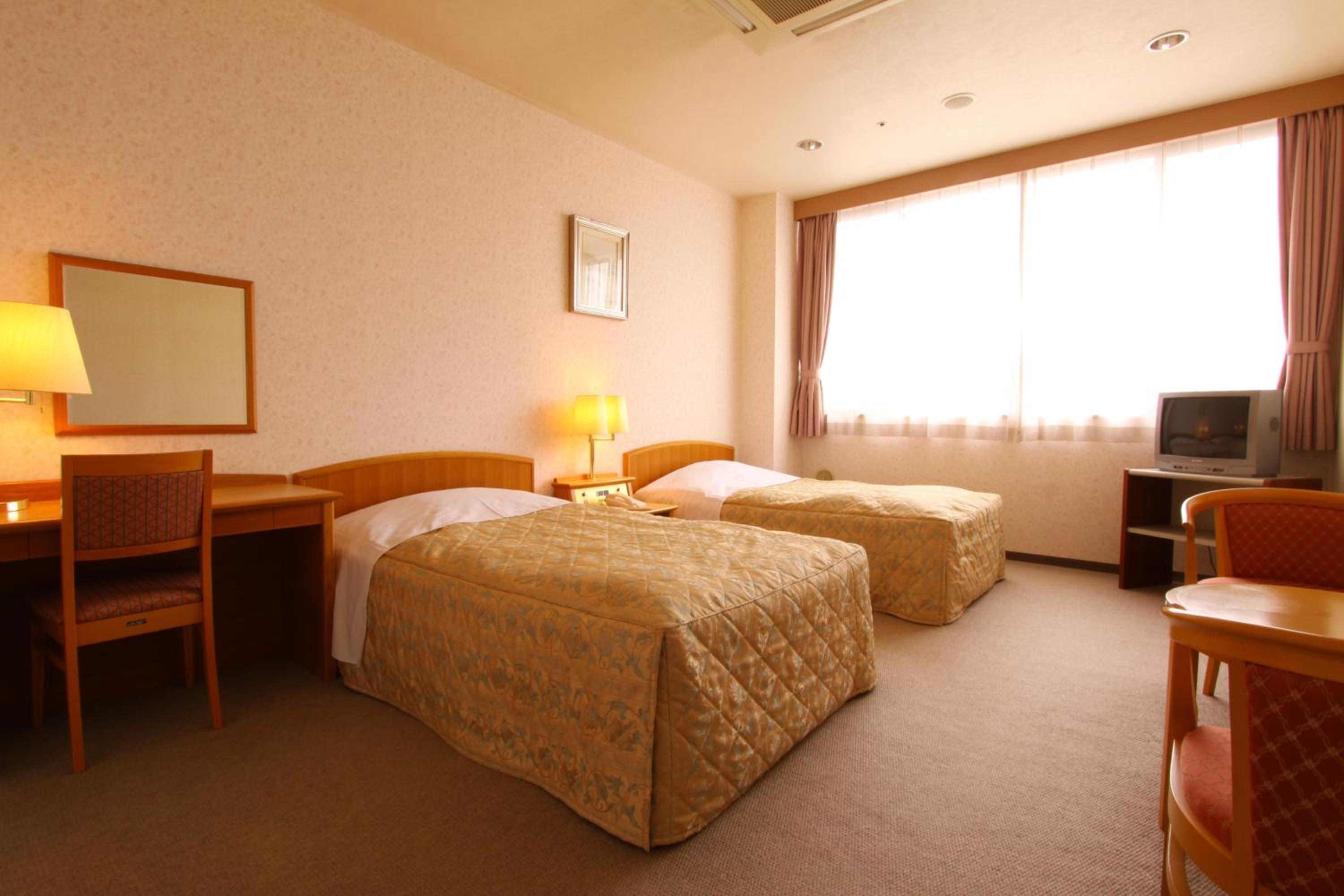 Twin Room - Main Building - Photo 4