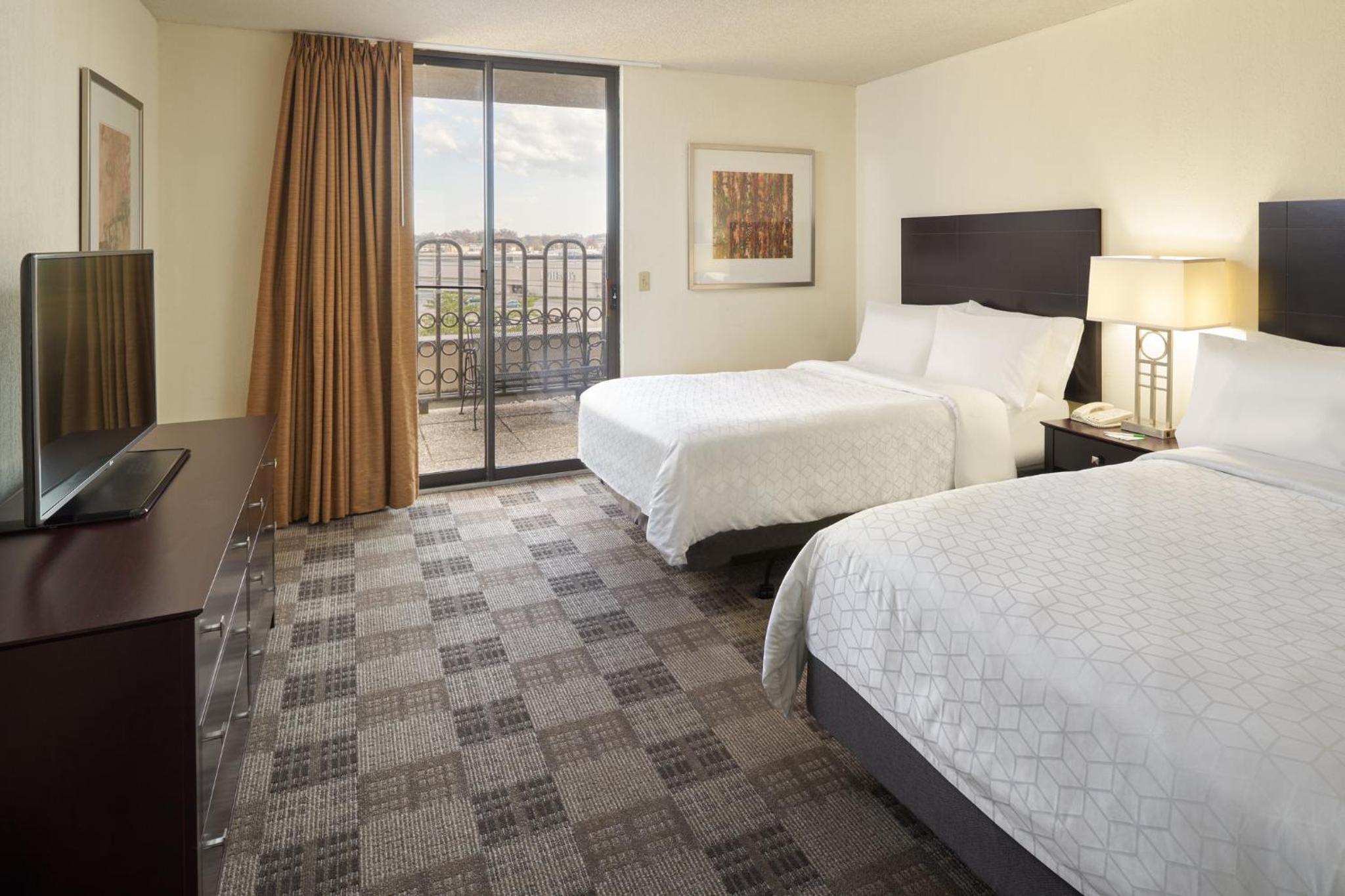 Standard Double Room With Two Double Beds And Courtyard Access photo 2