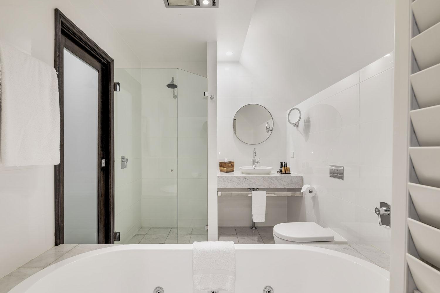 Tower Suite - Photo 3
