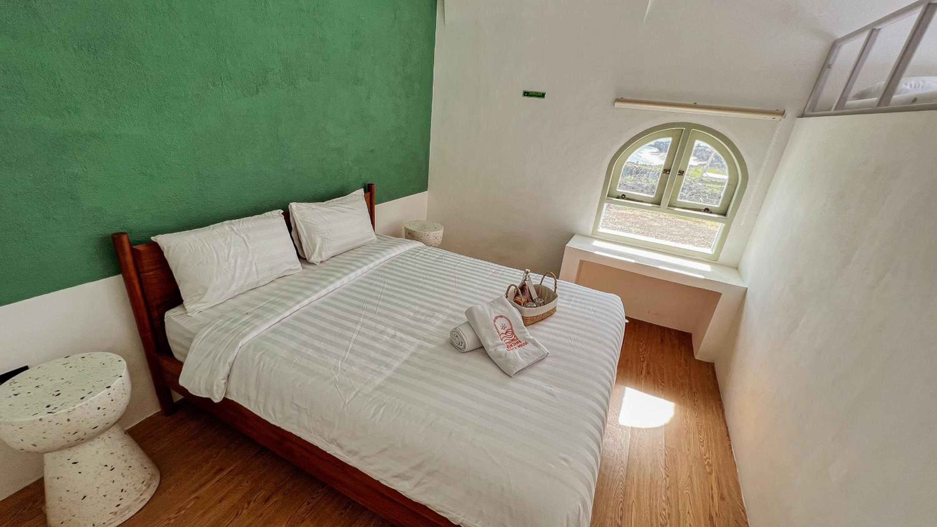 Double Room with Private Bathroom - Photo 6