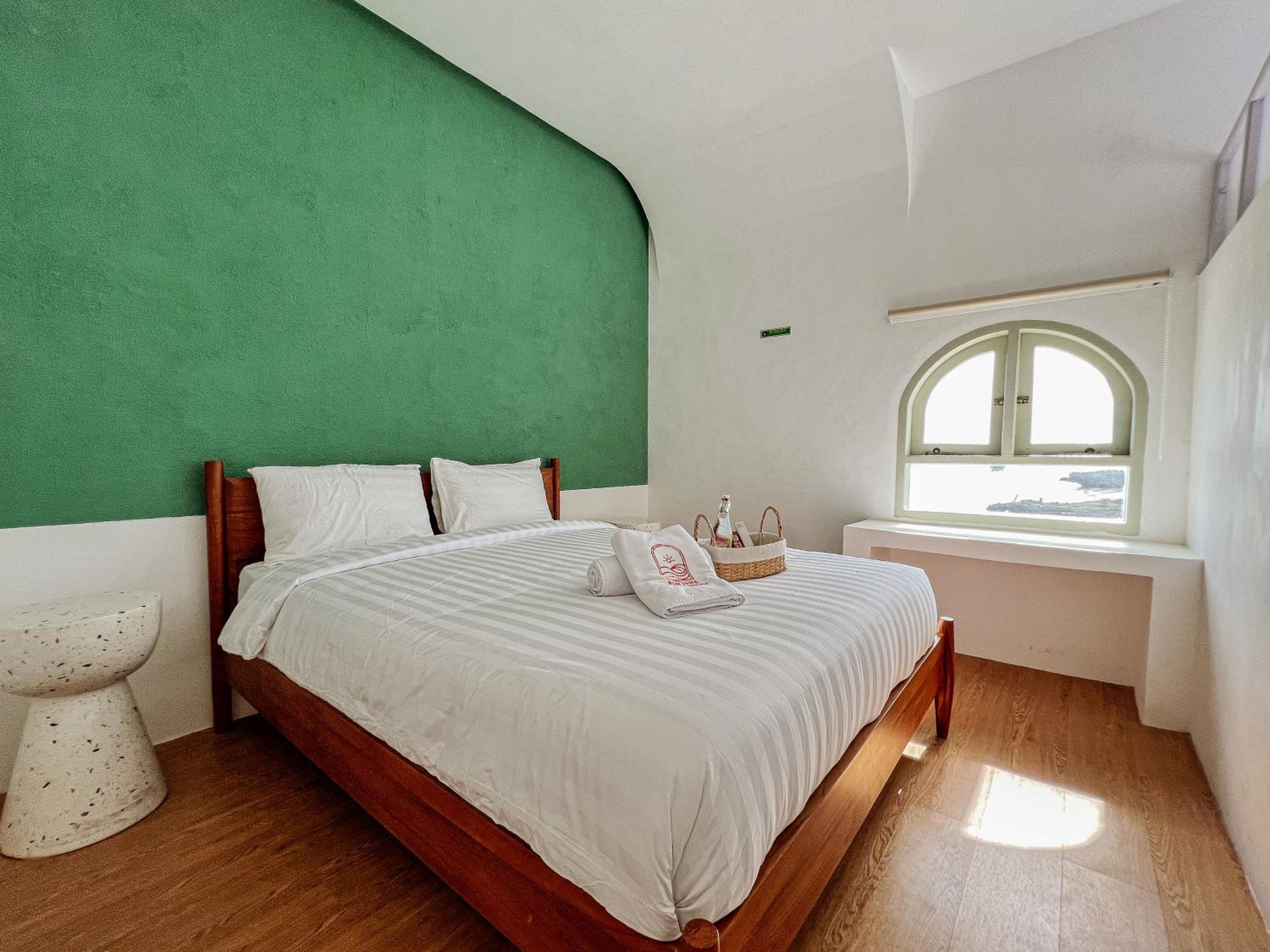 Double Room with Private Bathroom - Photo 7