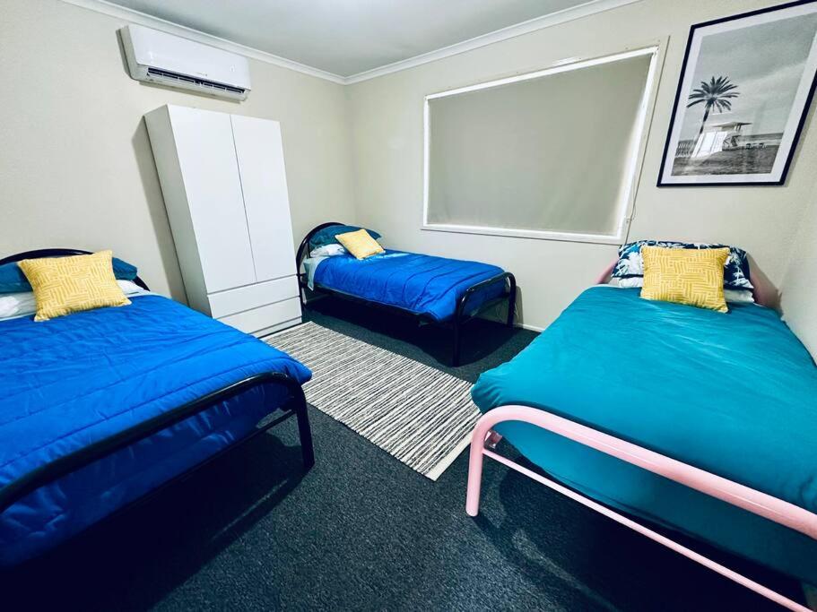 Three-Bedroom House photo 2