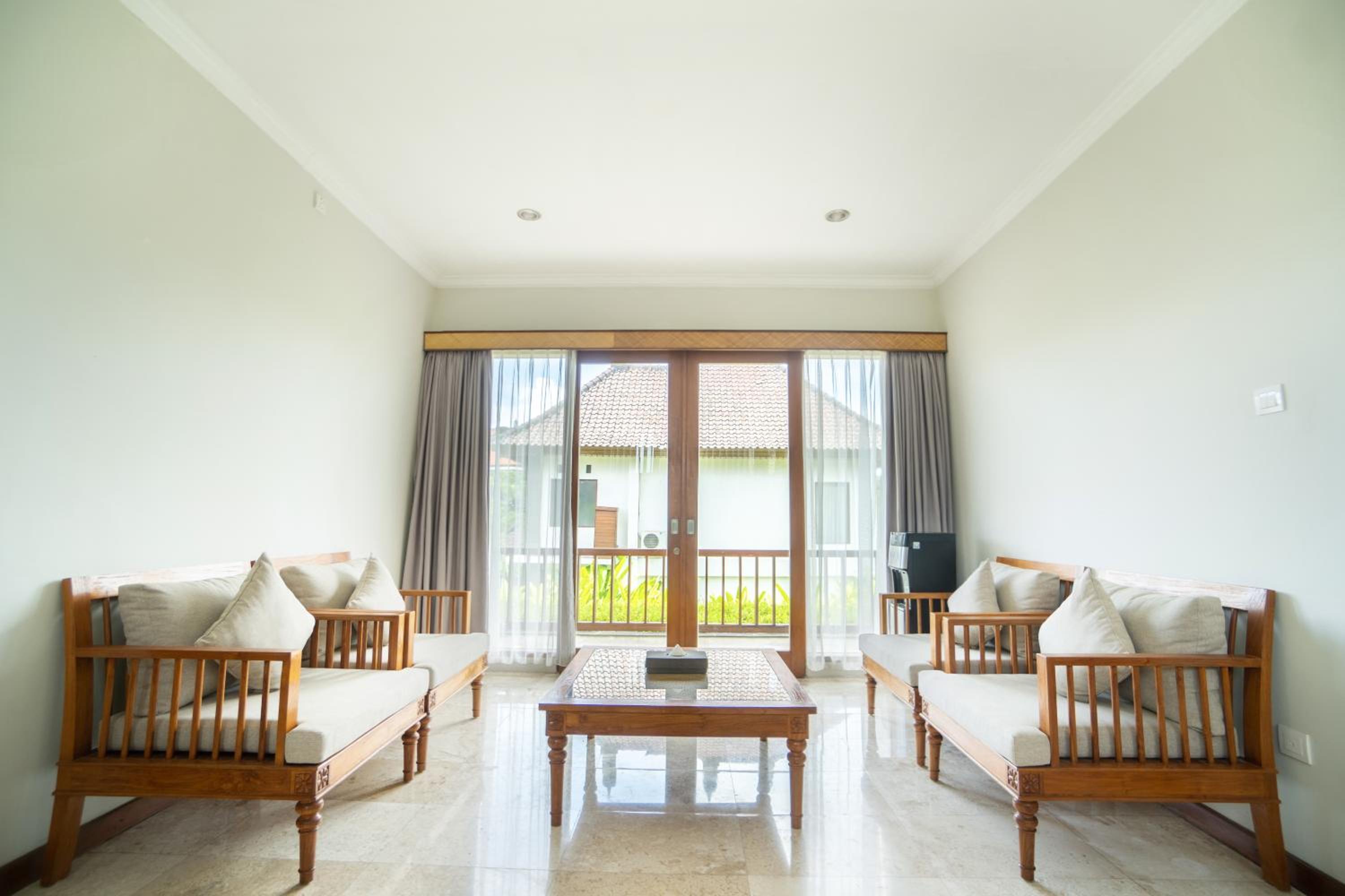 Deluxe Suite - Photo 15