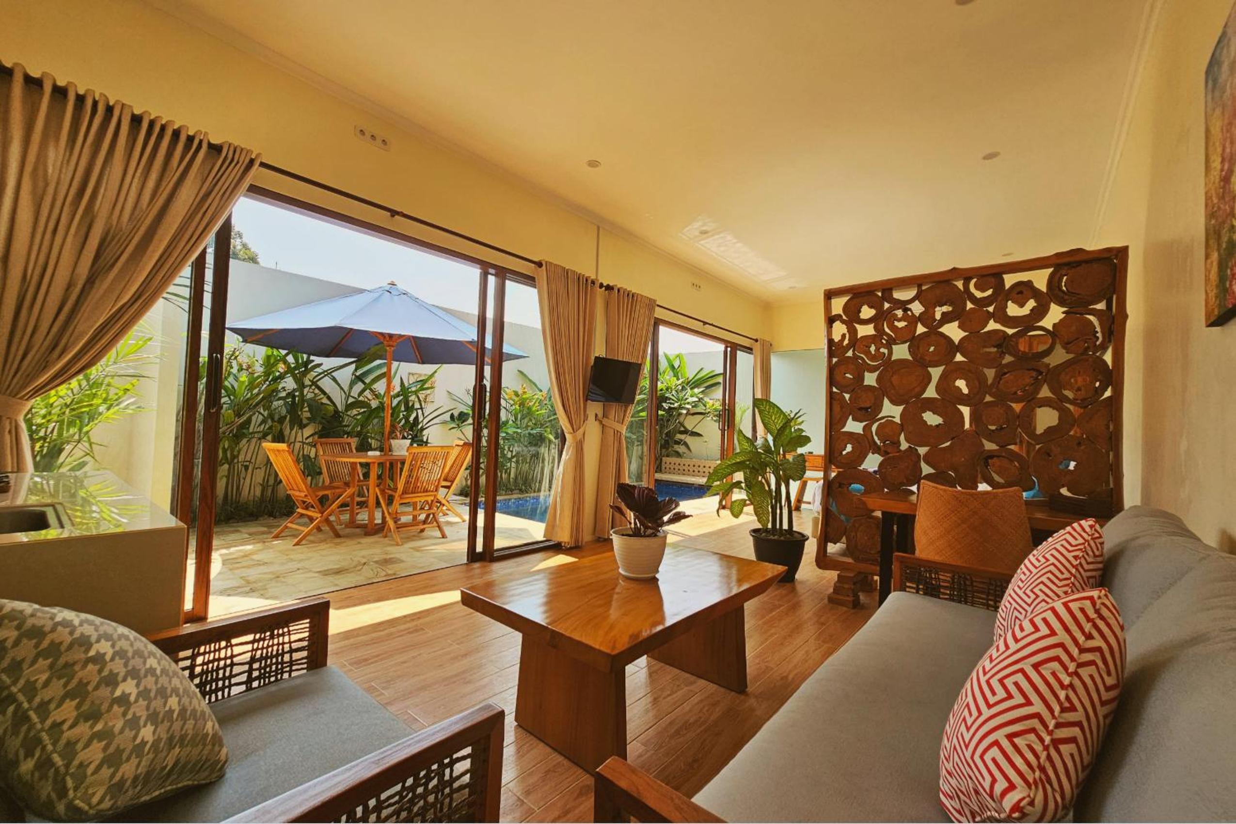 Modern Superior Pool Villa - Photo 1