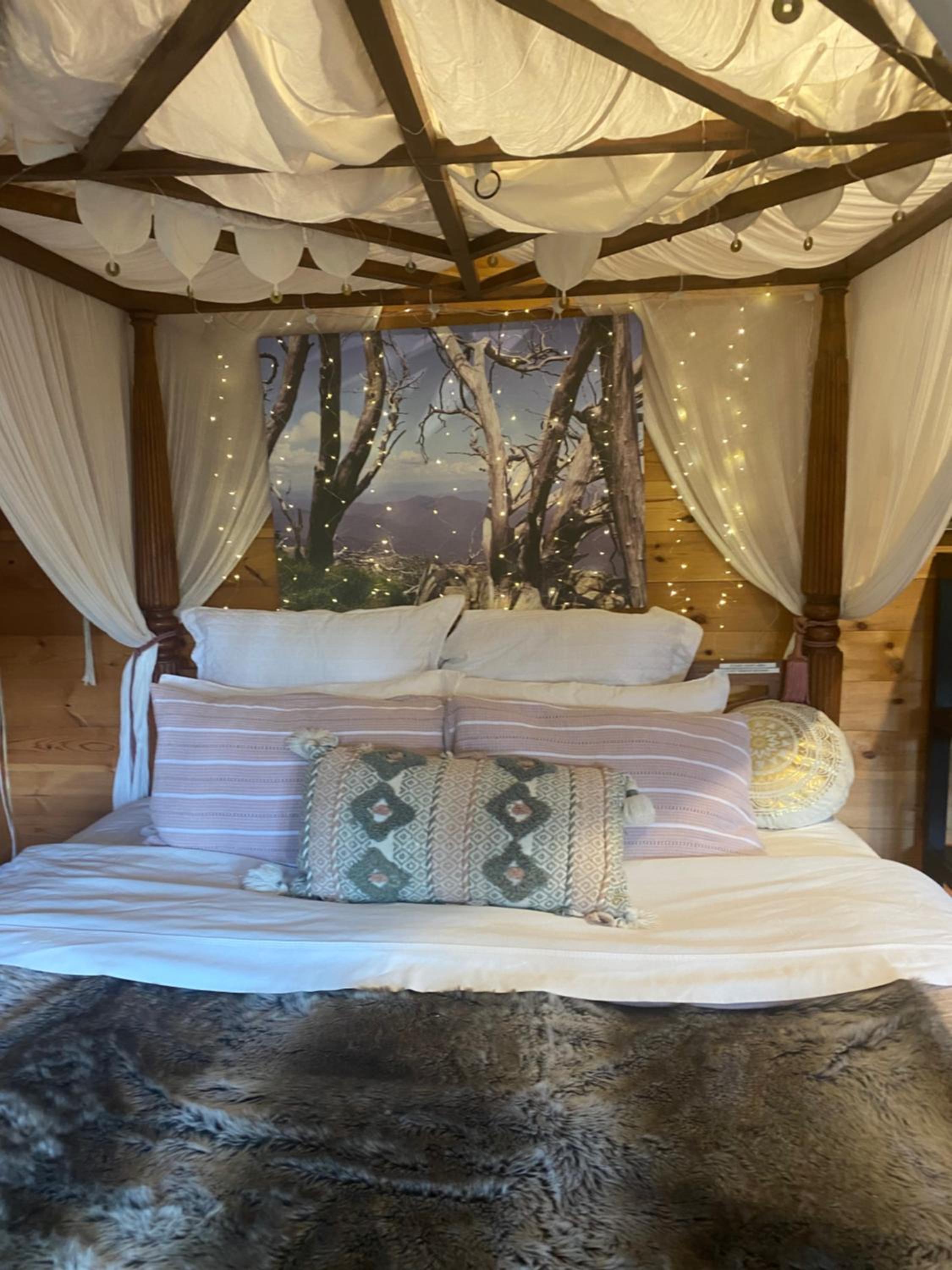 Deluxe Double Room with Balcony photo 1