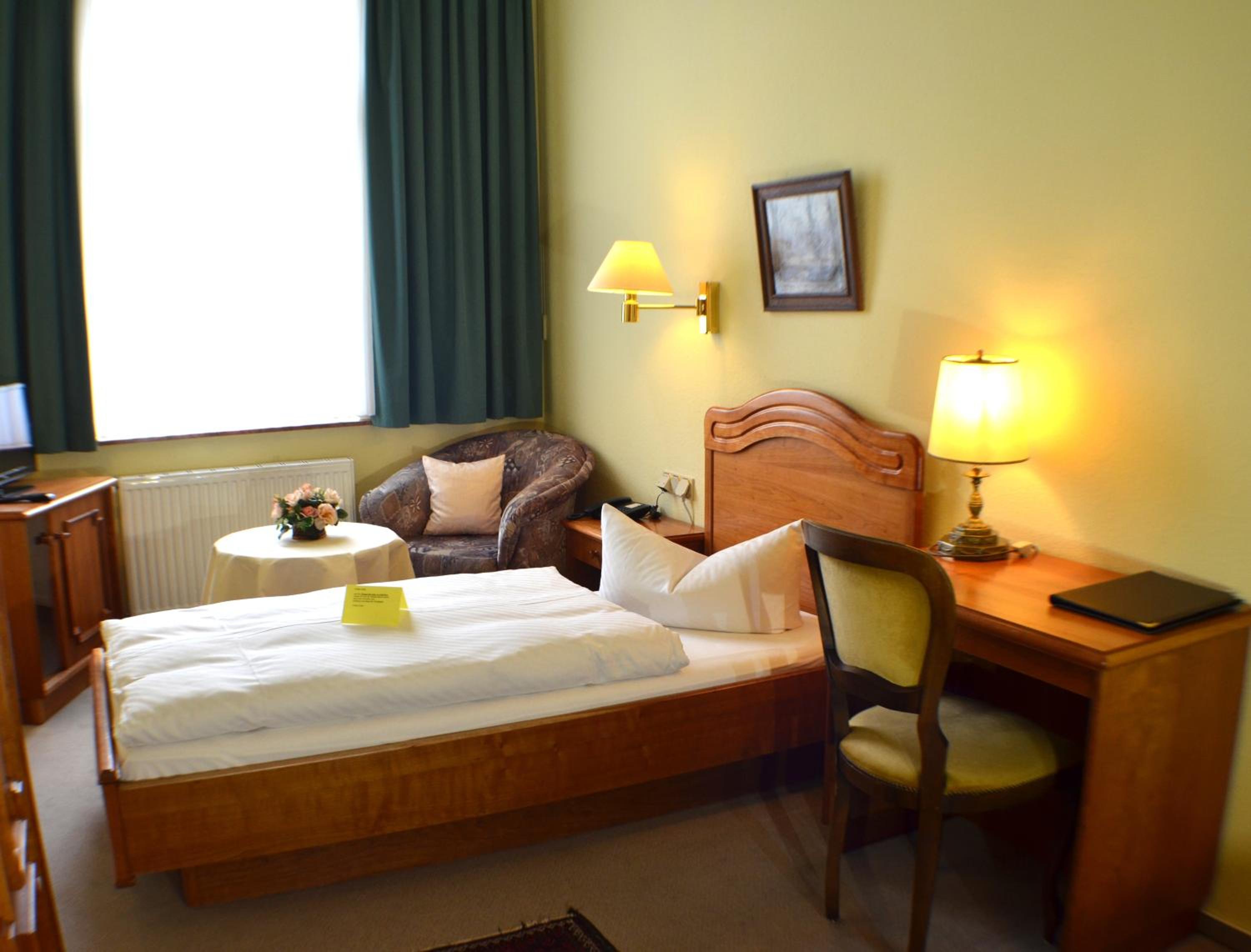 Single Room photo 2