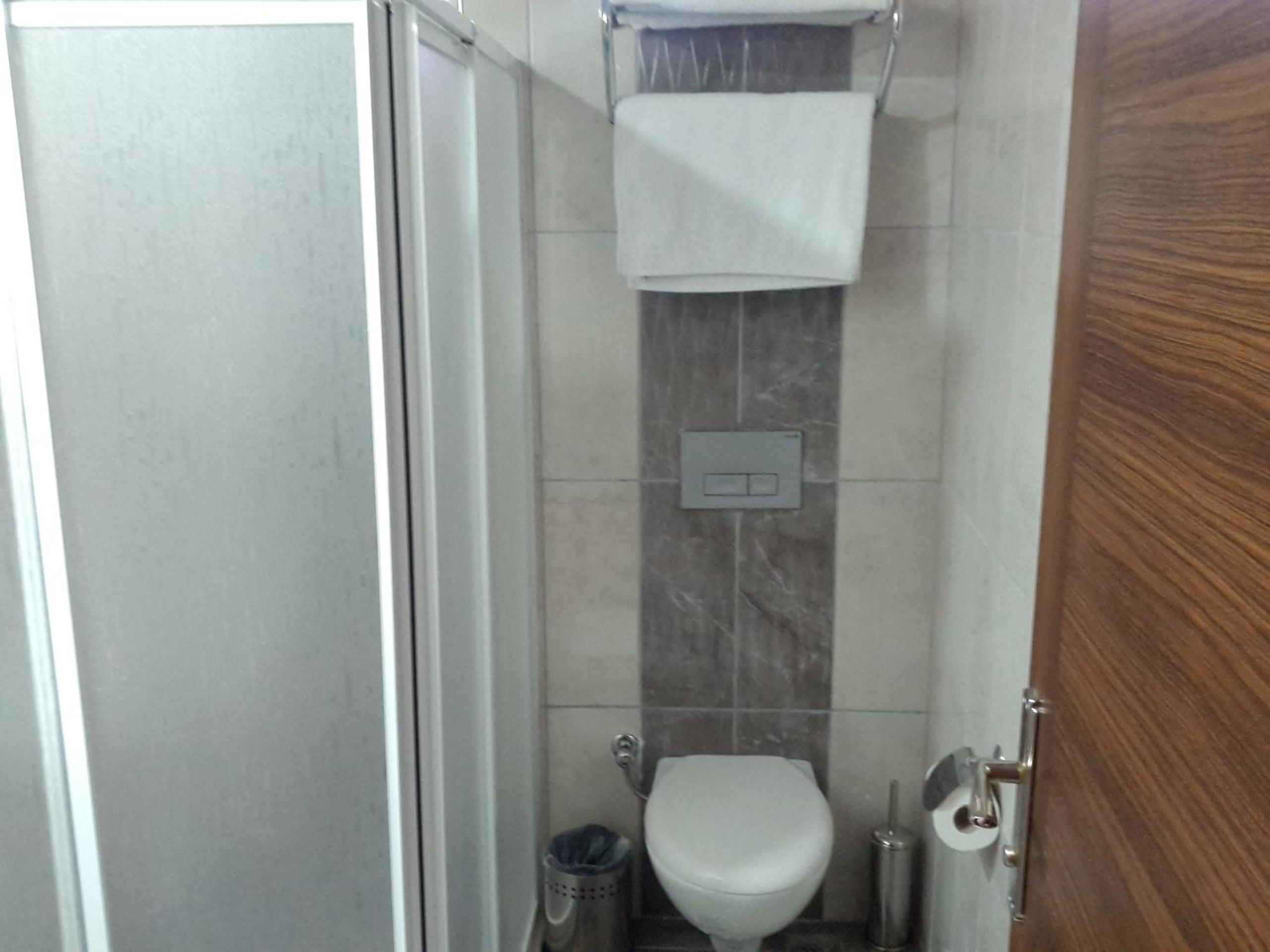 Triple Room - Photo 11
