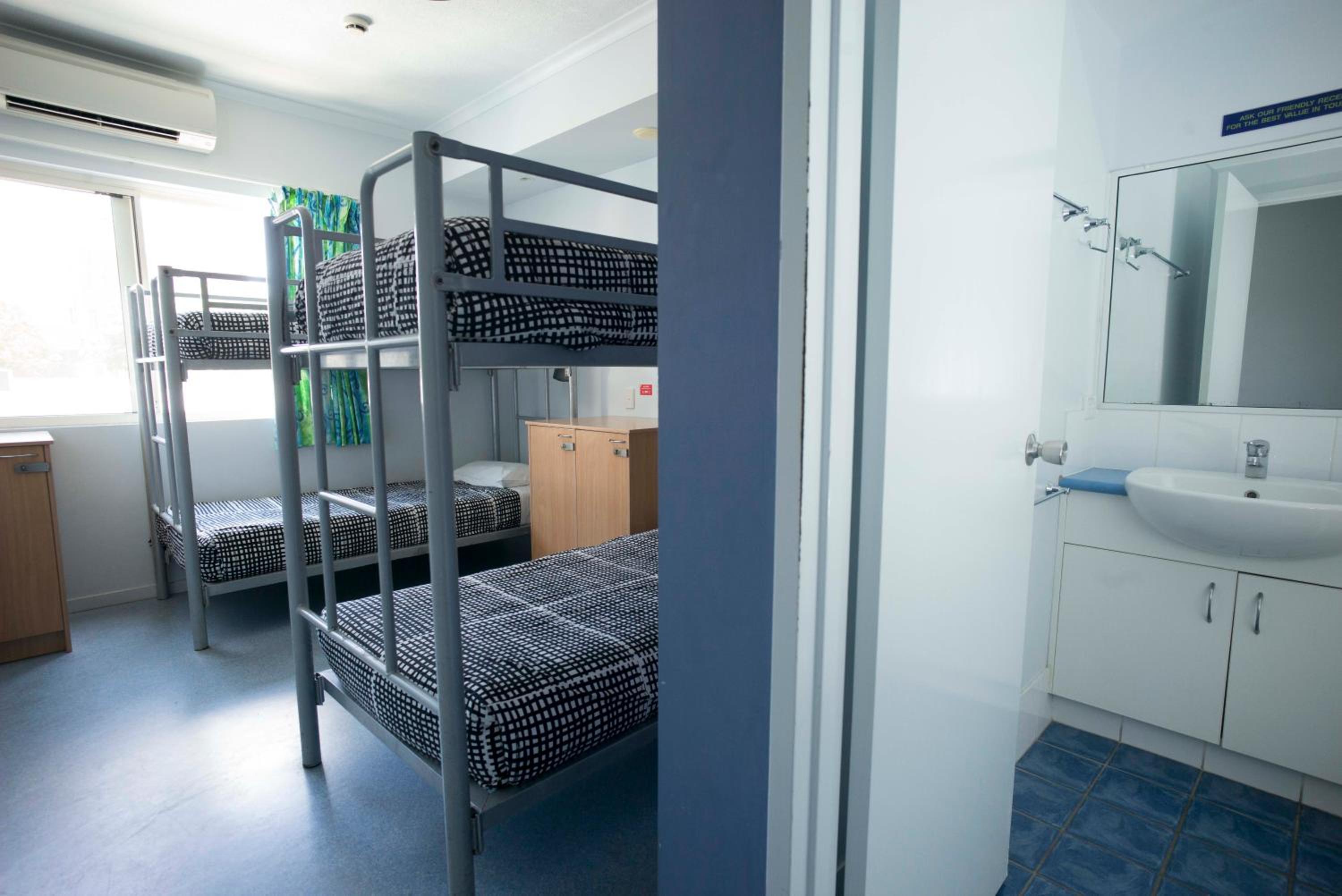 Bed in 4-Bed Female Dormitory with Ensuite