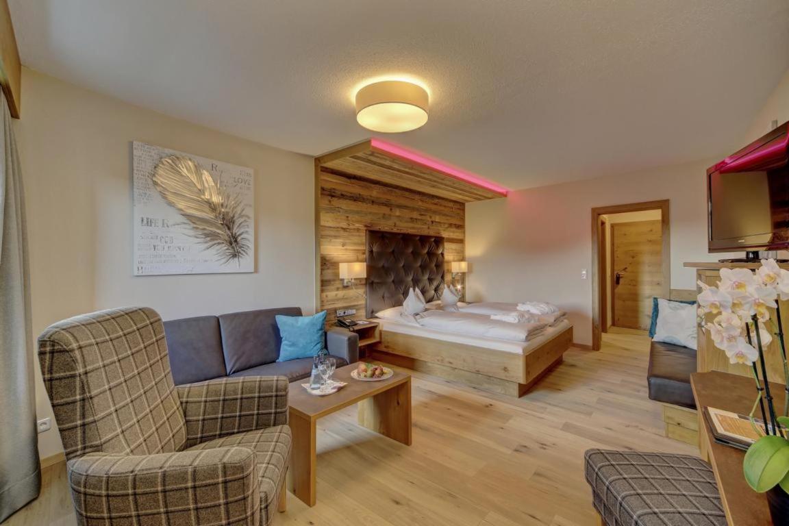 Comfort Double Room with Balcony photo 2
