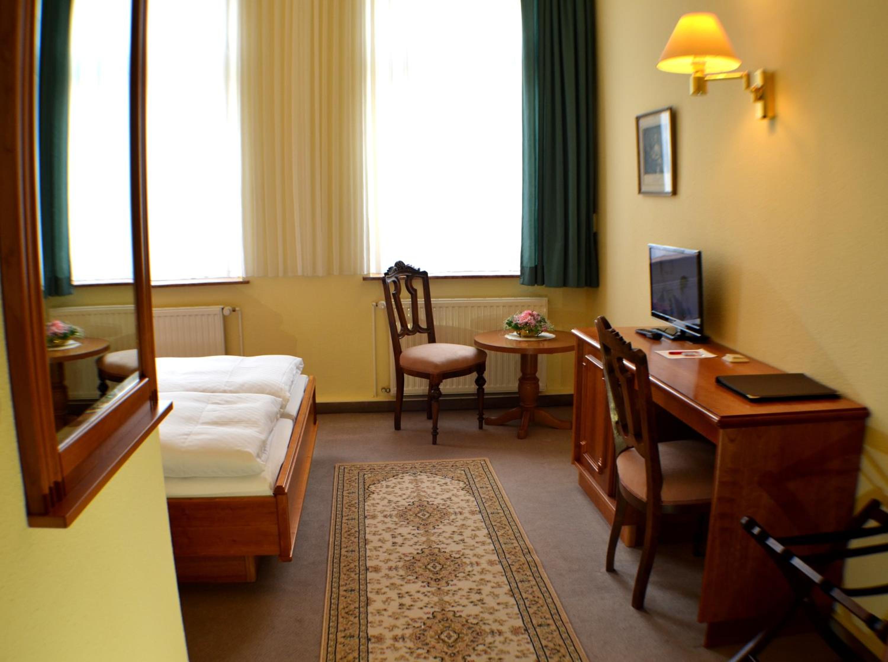 Double Room - Photo 3