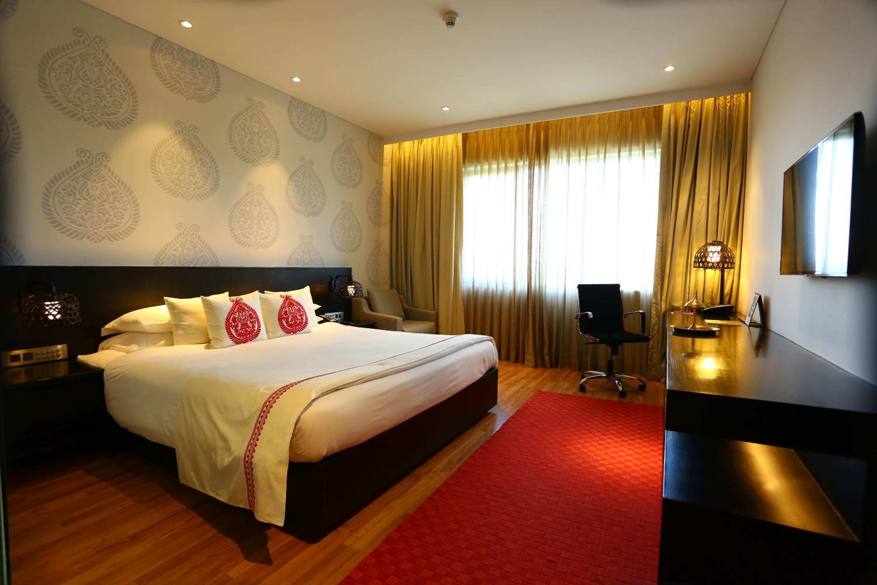 Deluxe Double Room with Mountain View