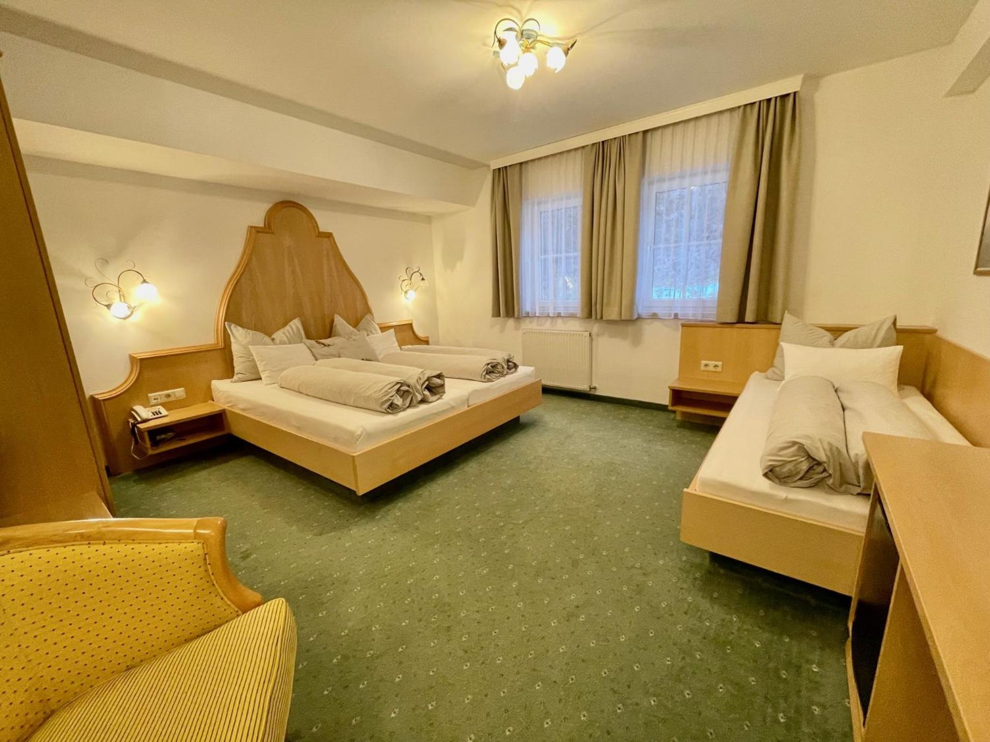 Comfort Triple Room