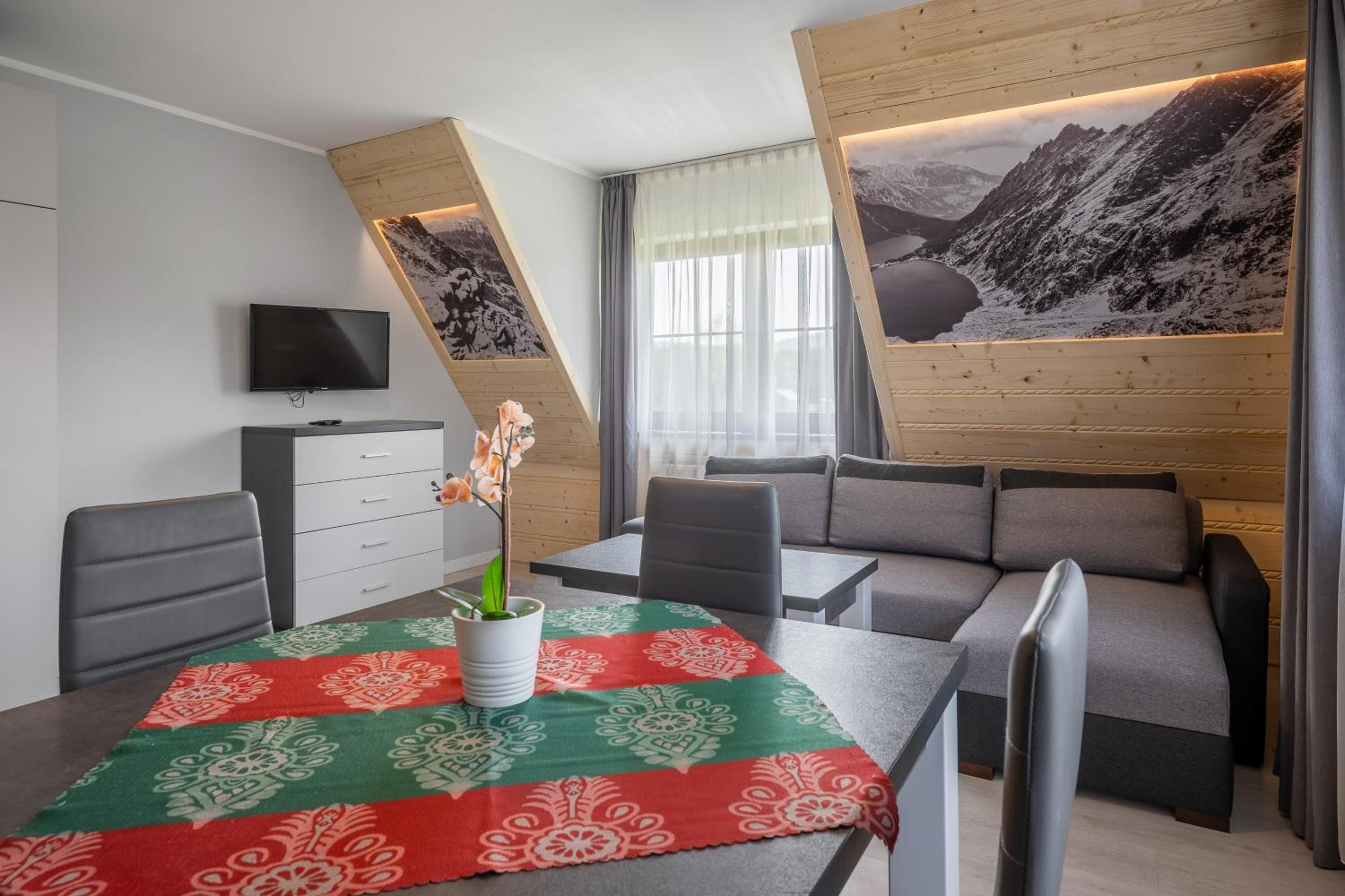 Studio Apartment photo 2