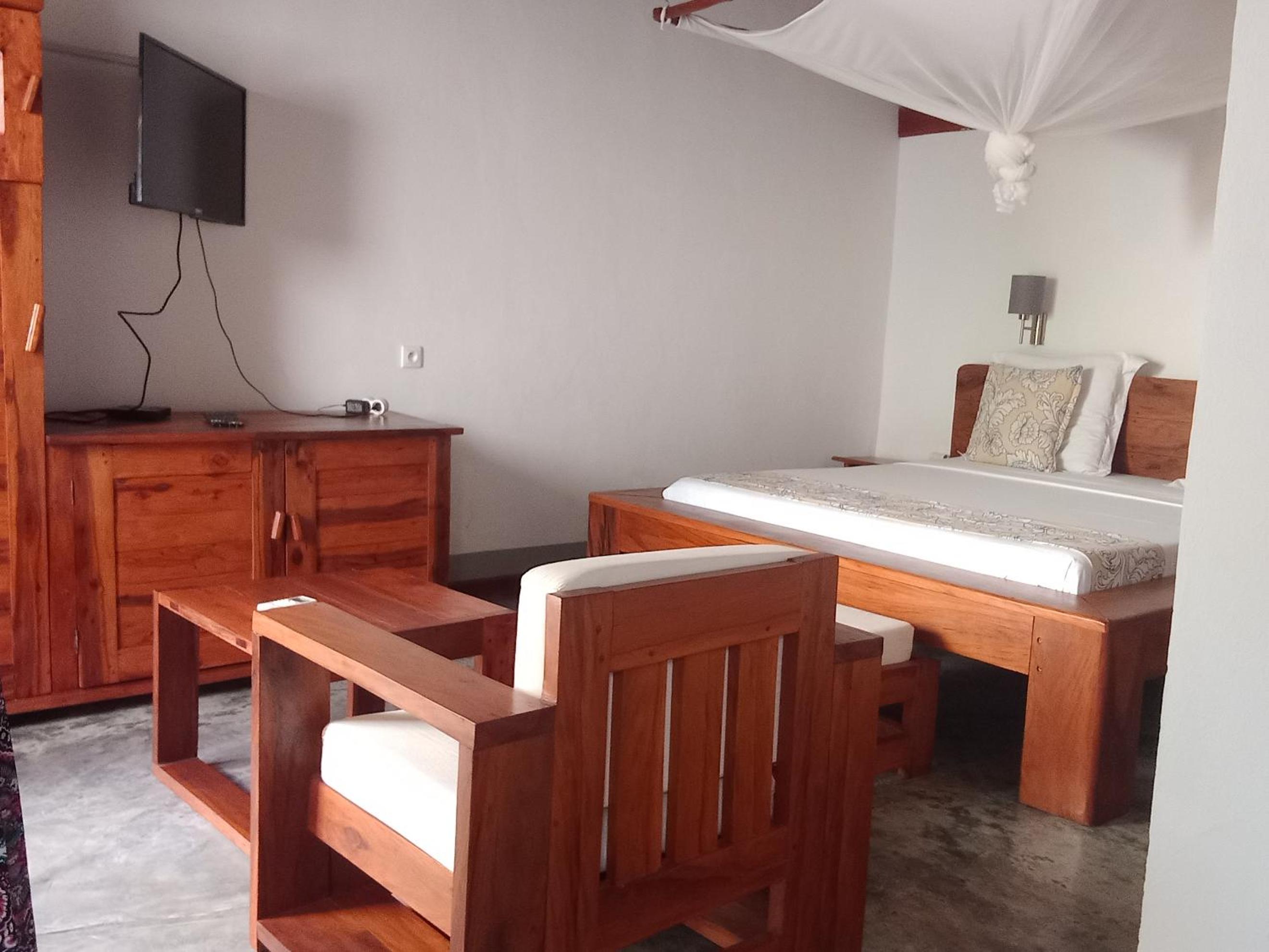 Deluxe Double Room with Extra Bed