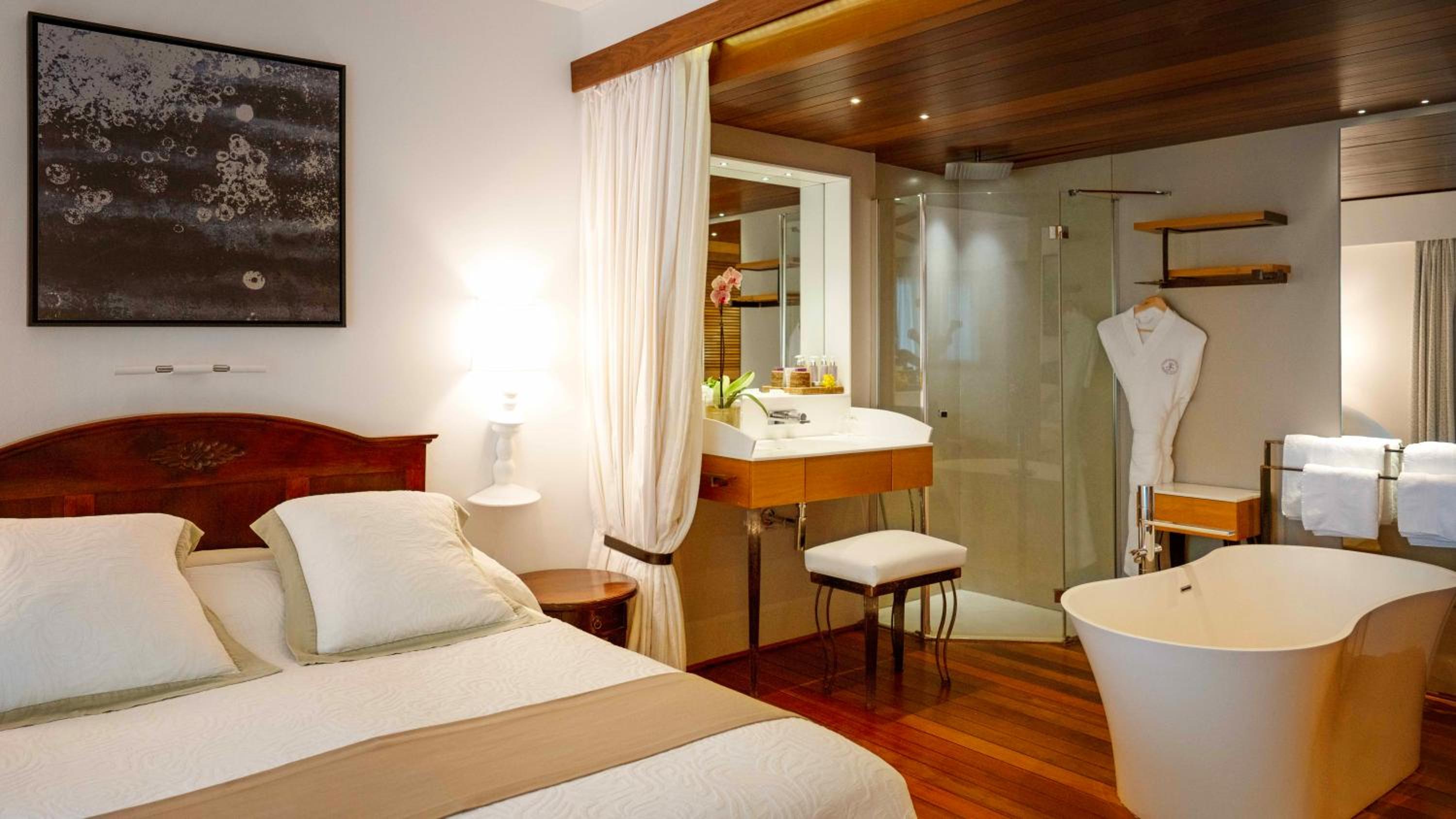 Deluxe Double Room with Terrace or Balcony - Sea View photo 2