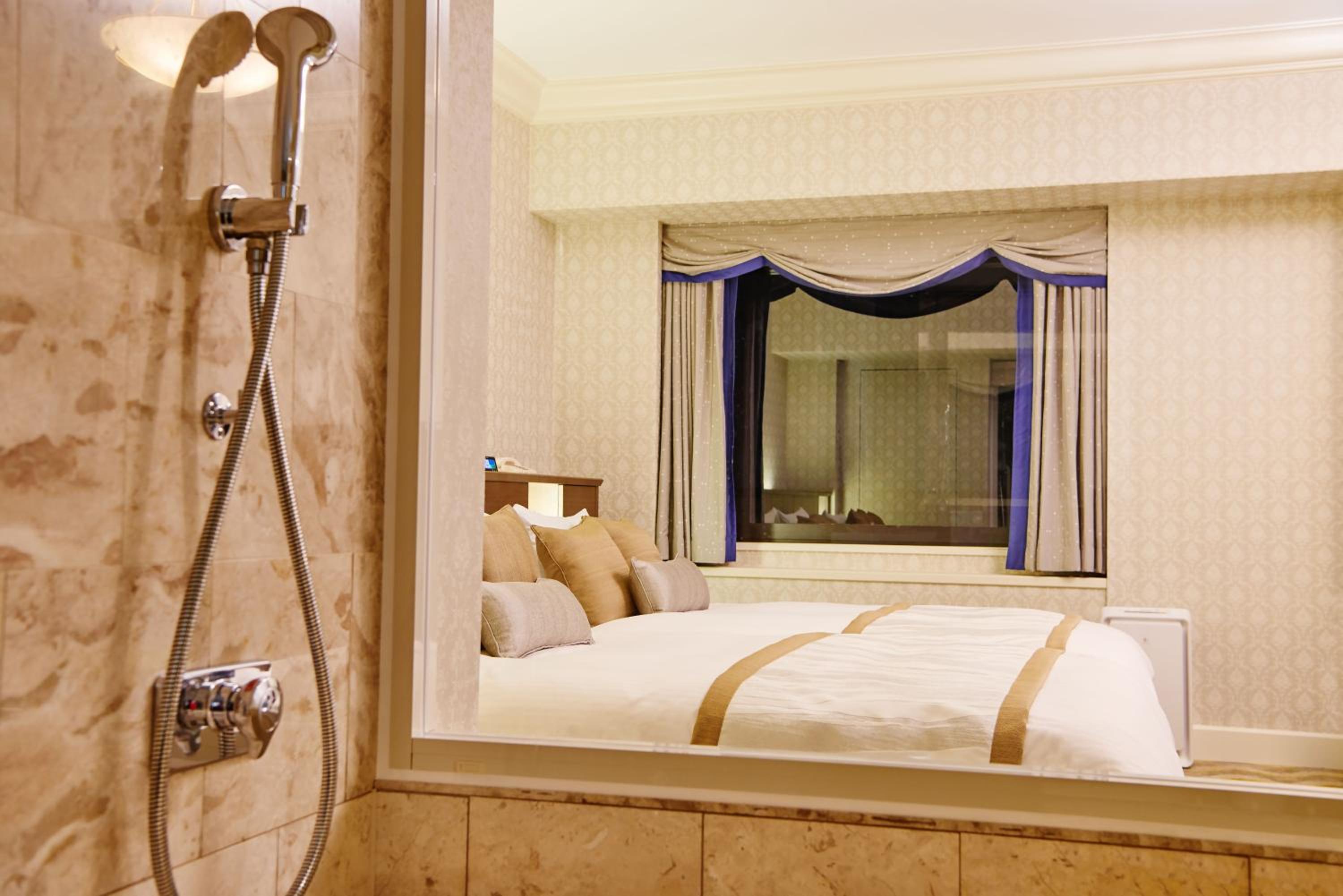 Junior Suite Room - Non-Smoking - Photo 8