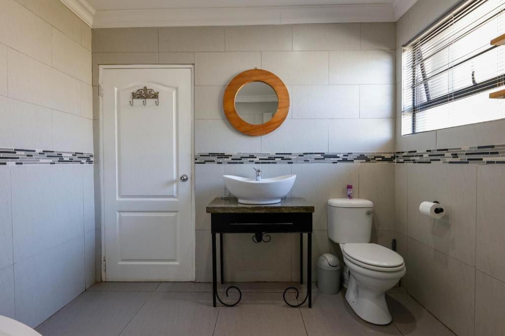 Deluxe Family Room - Photo 18