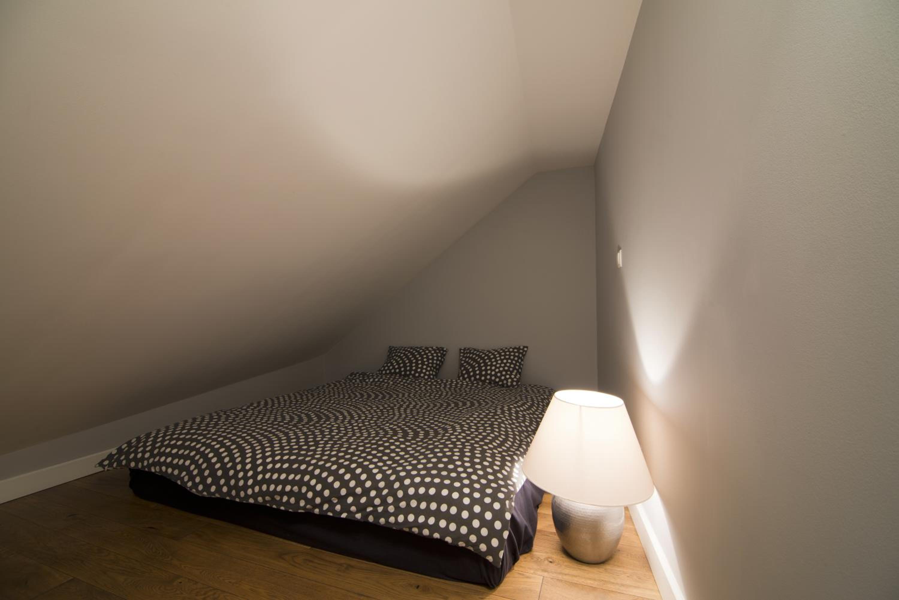 Apartment - Photo 11