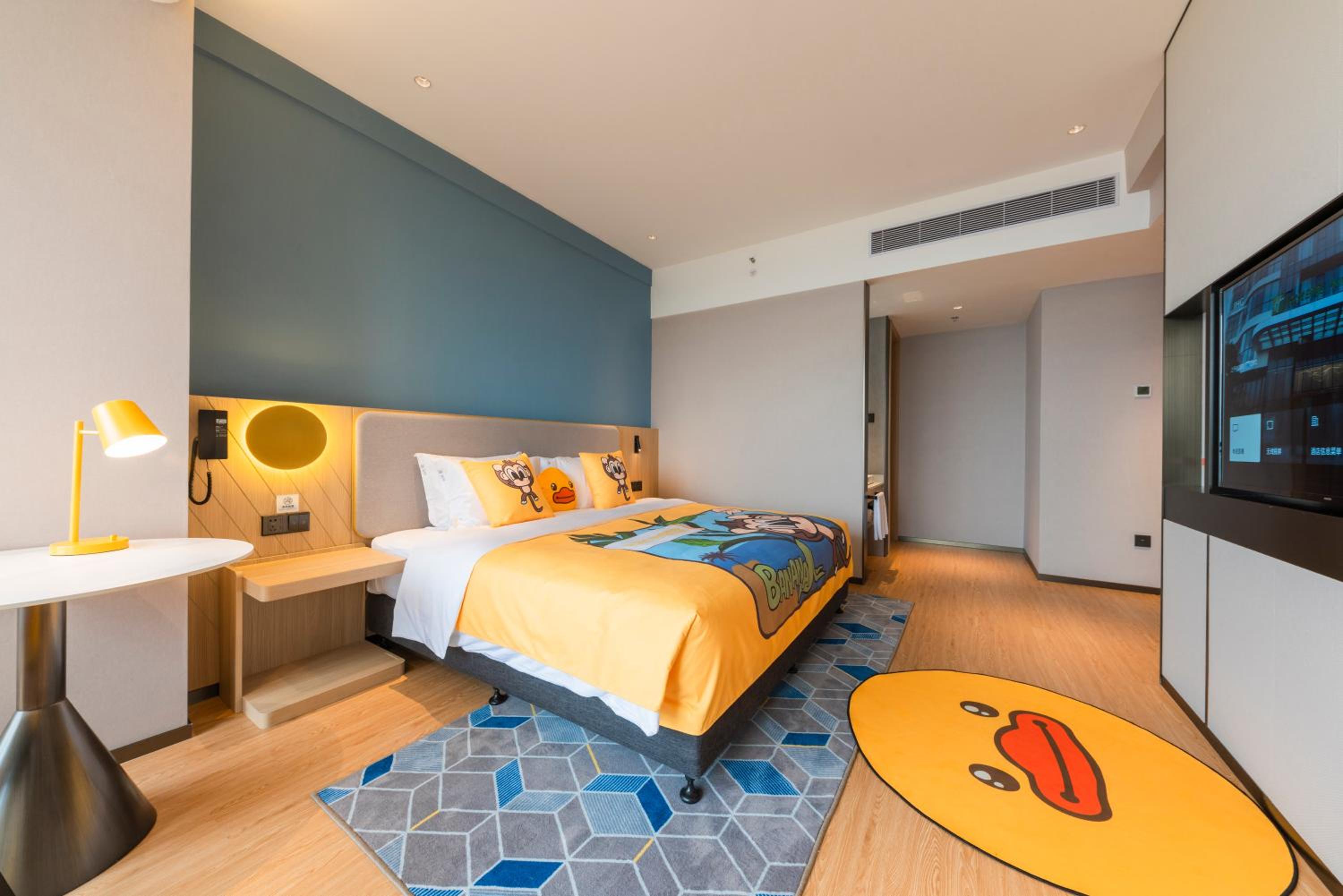 Standard King Room - Kids Theme - Photo 15