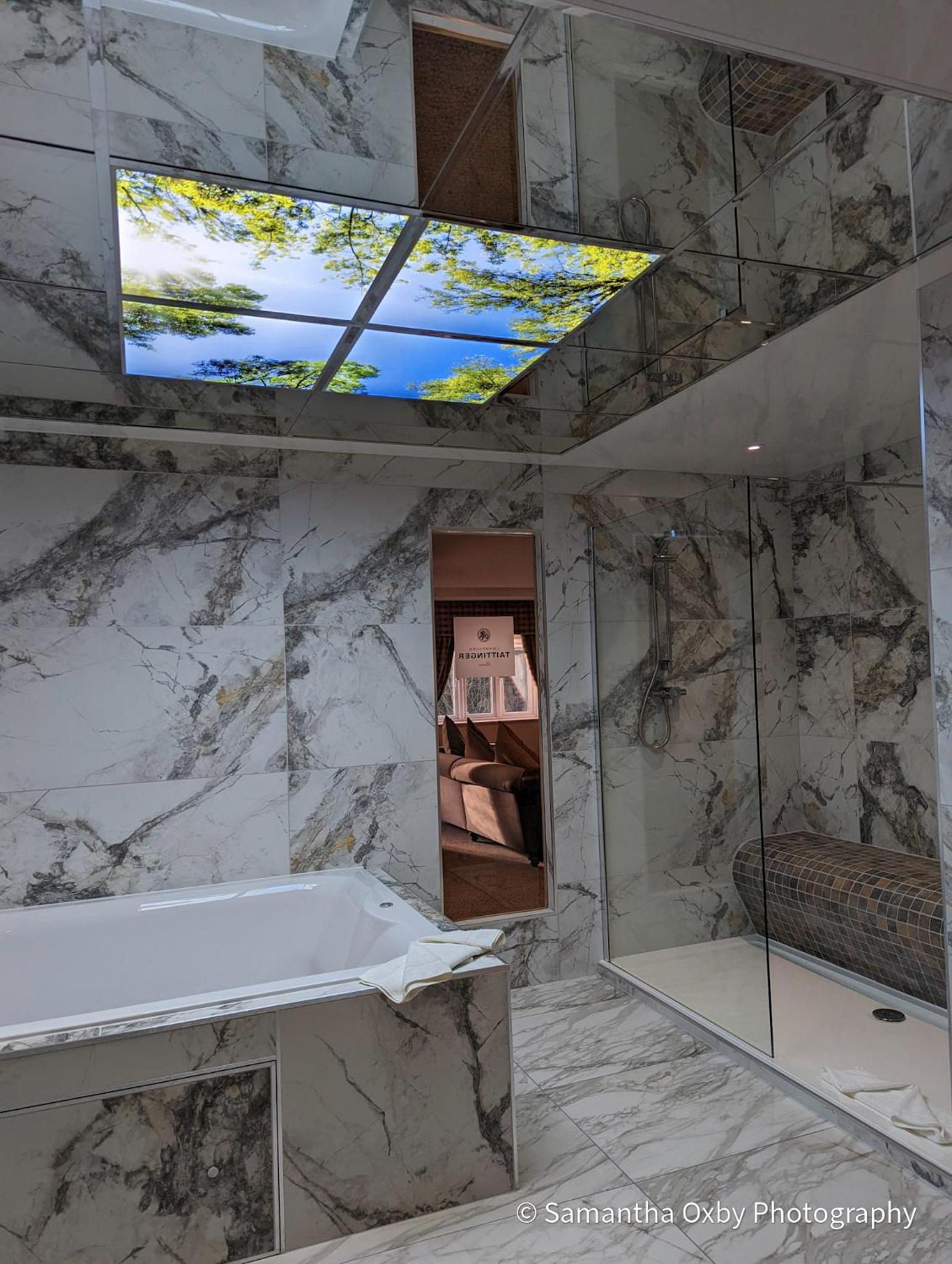 King Suite with Sauna - Non-Smoking - Photo 2