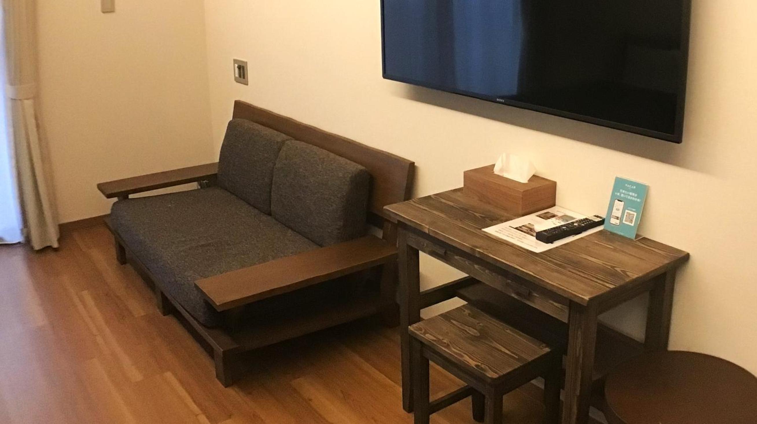 Superior Family Room - Photo 24