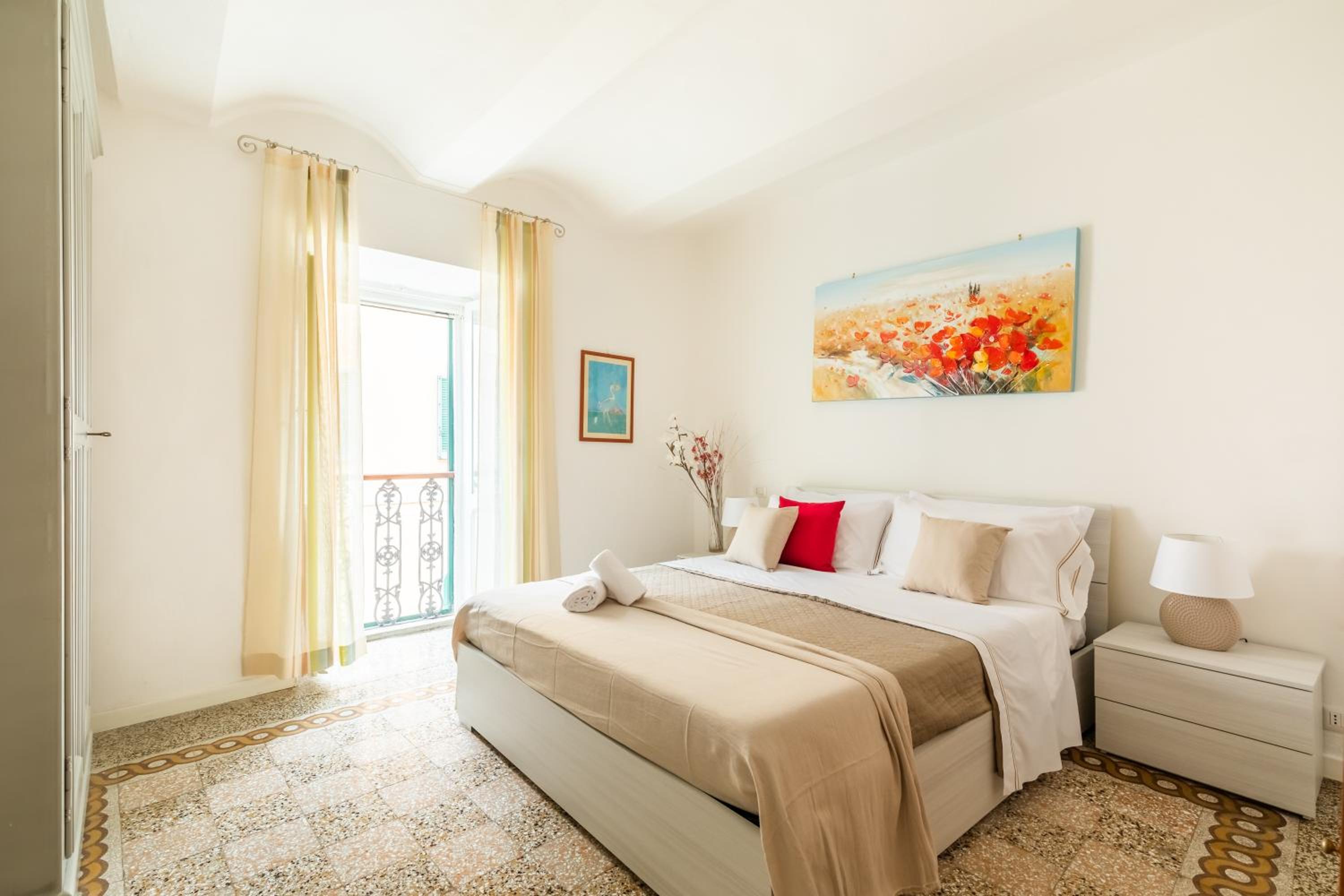 One-Bedroom House photo 1
