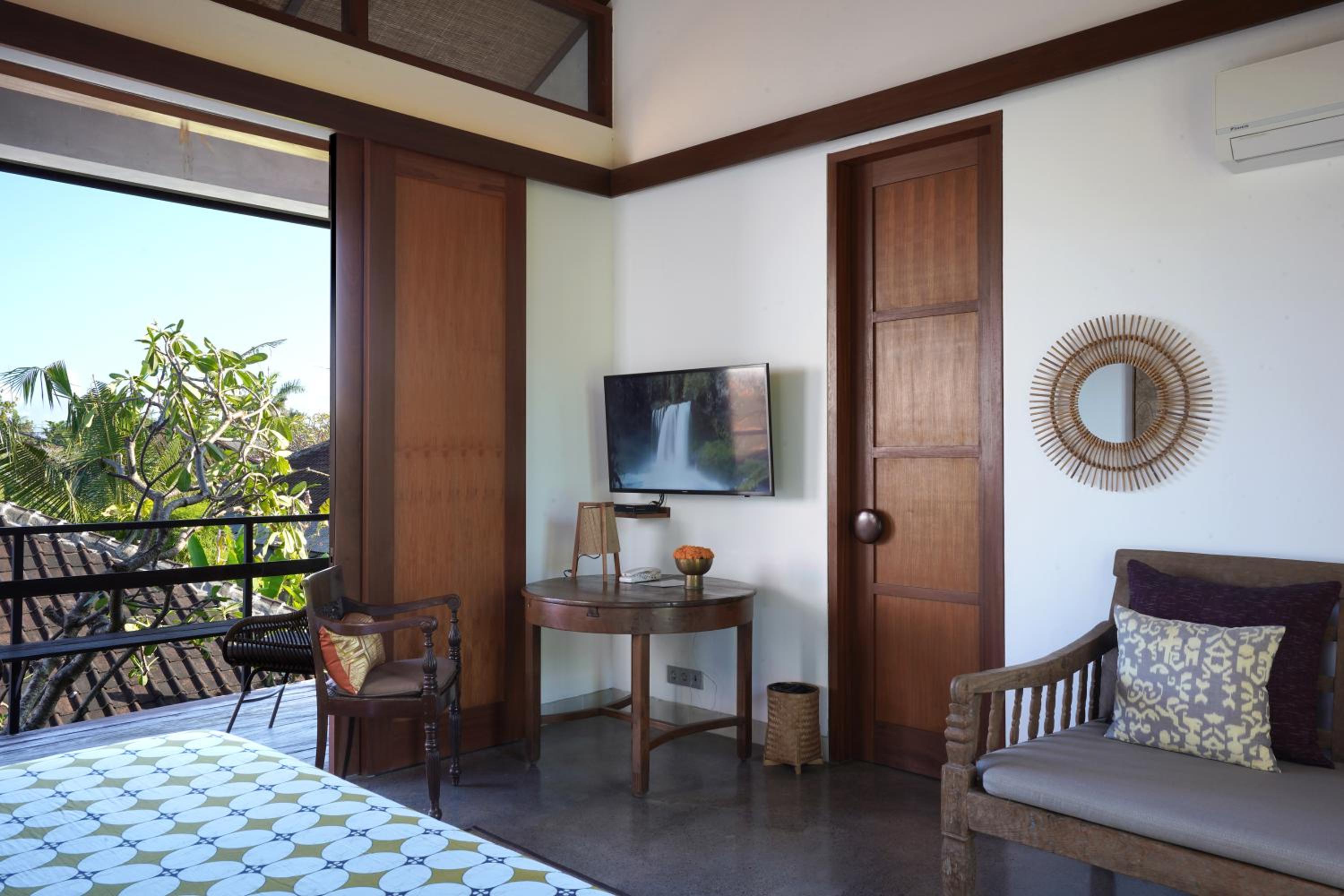 Studio with Balcony