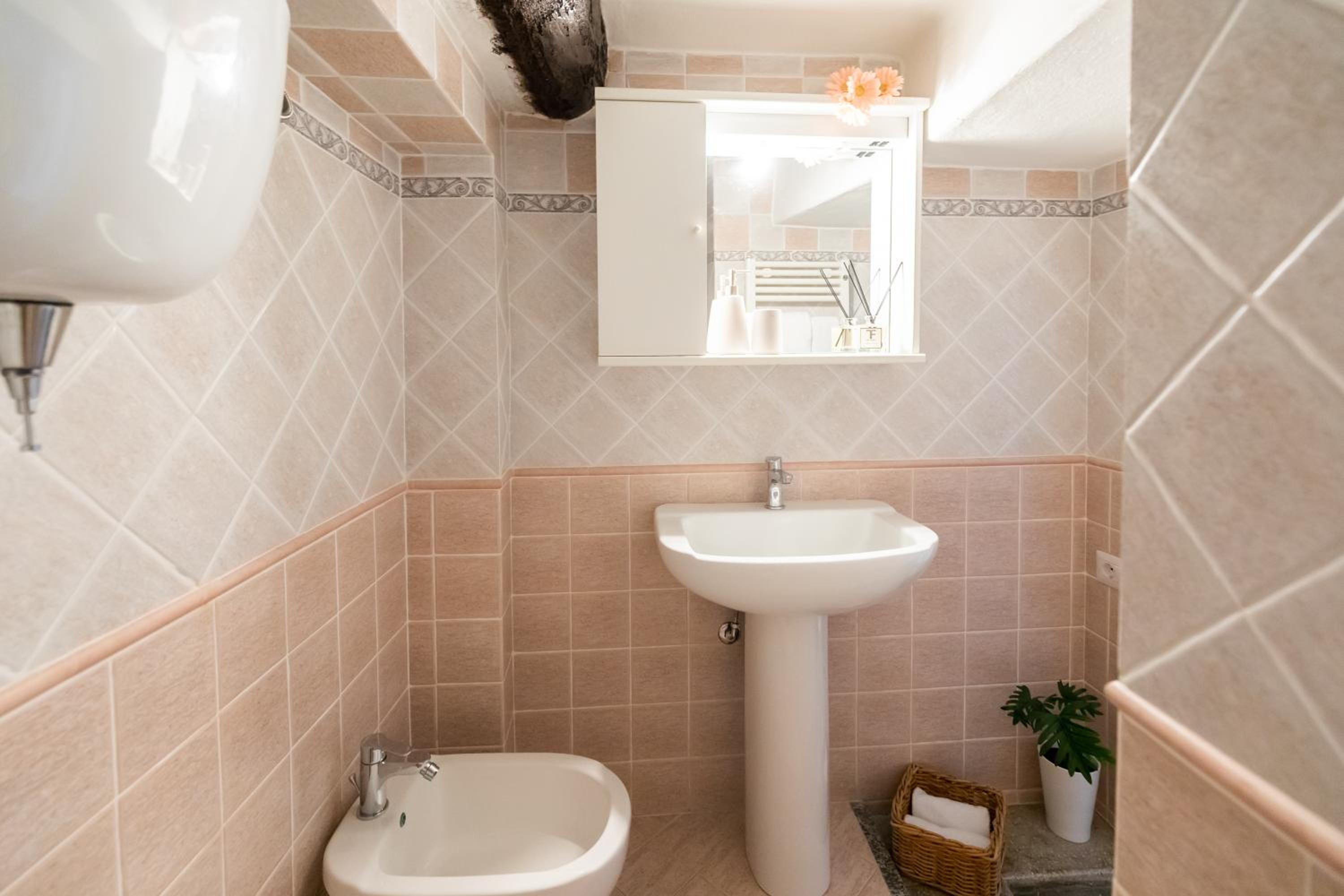 One-Bedroom House photo 2