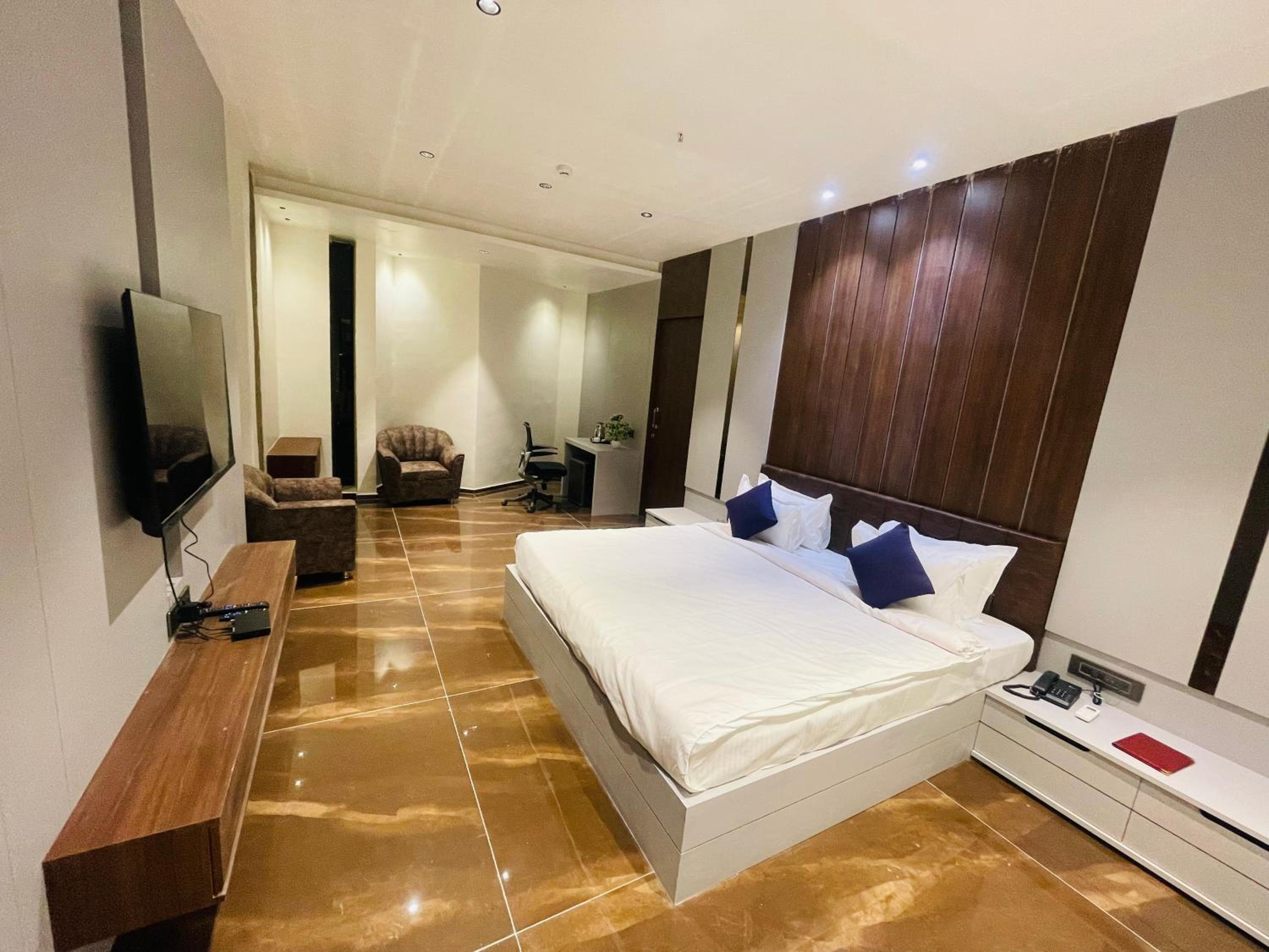 Executive Suite