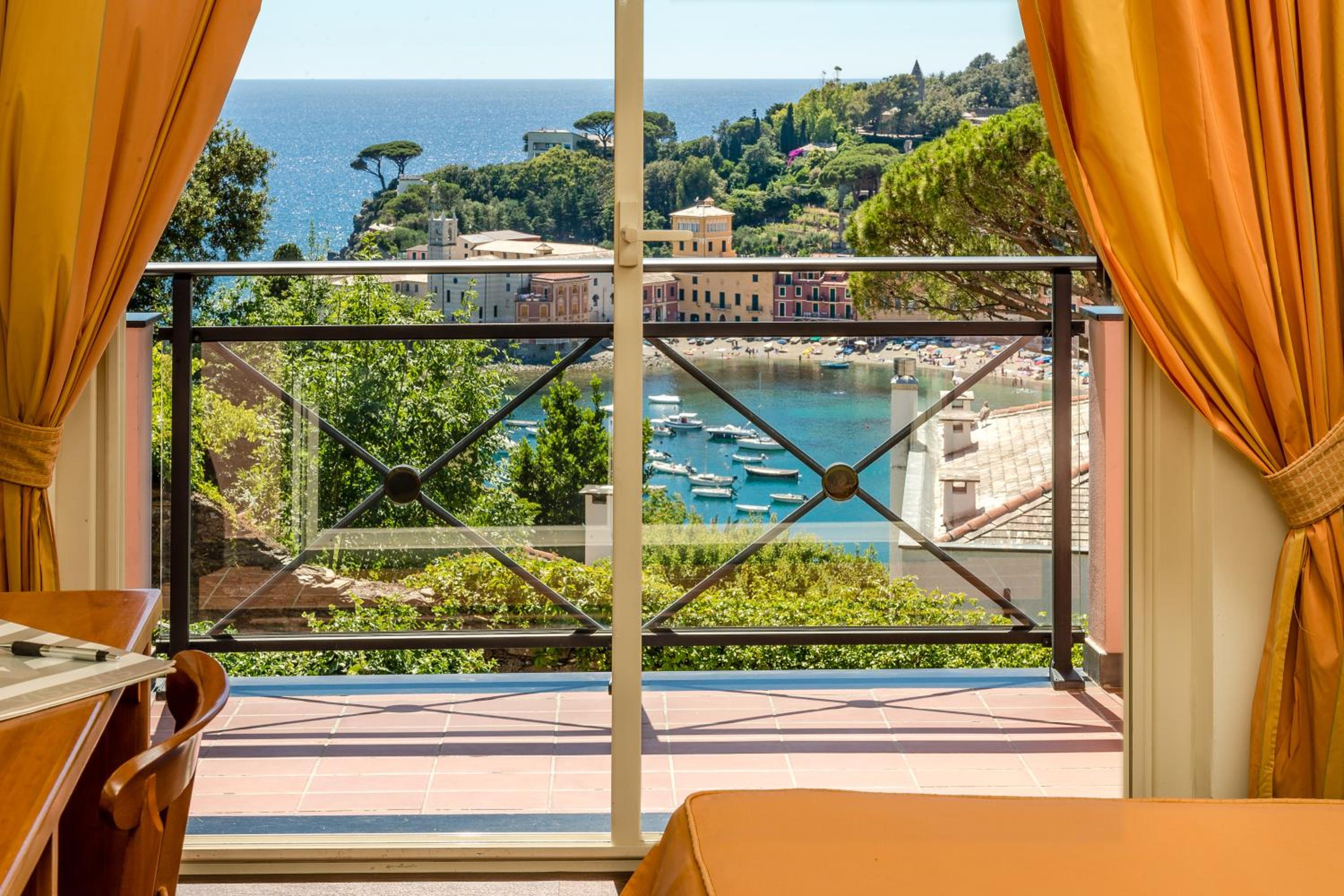 Superior Double or Twin Room with Balcony and Sea View - Photo 3
