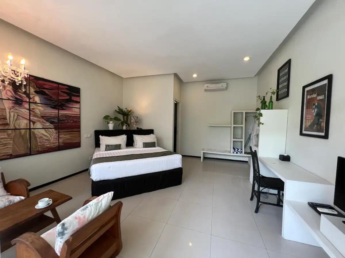 Casa Artista Pool View Room - Photo 7