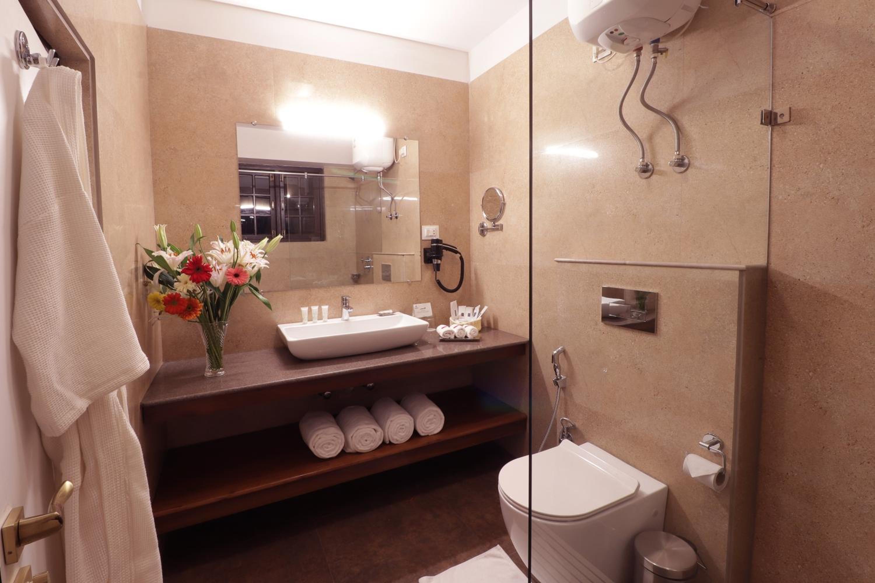 Deluxe Room - Photo 2