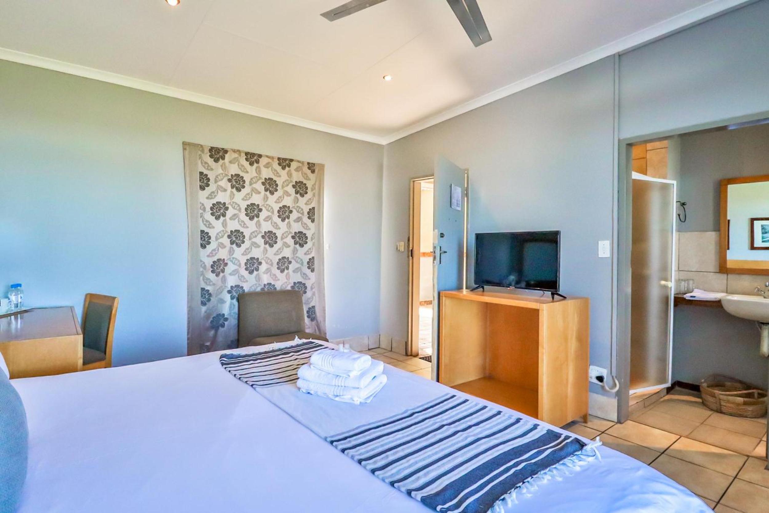 Economy Double Room photo 1