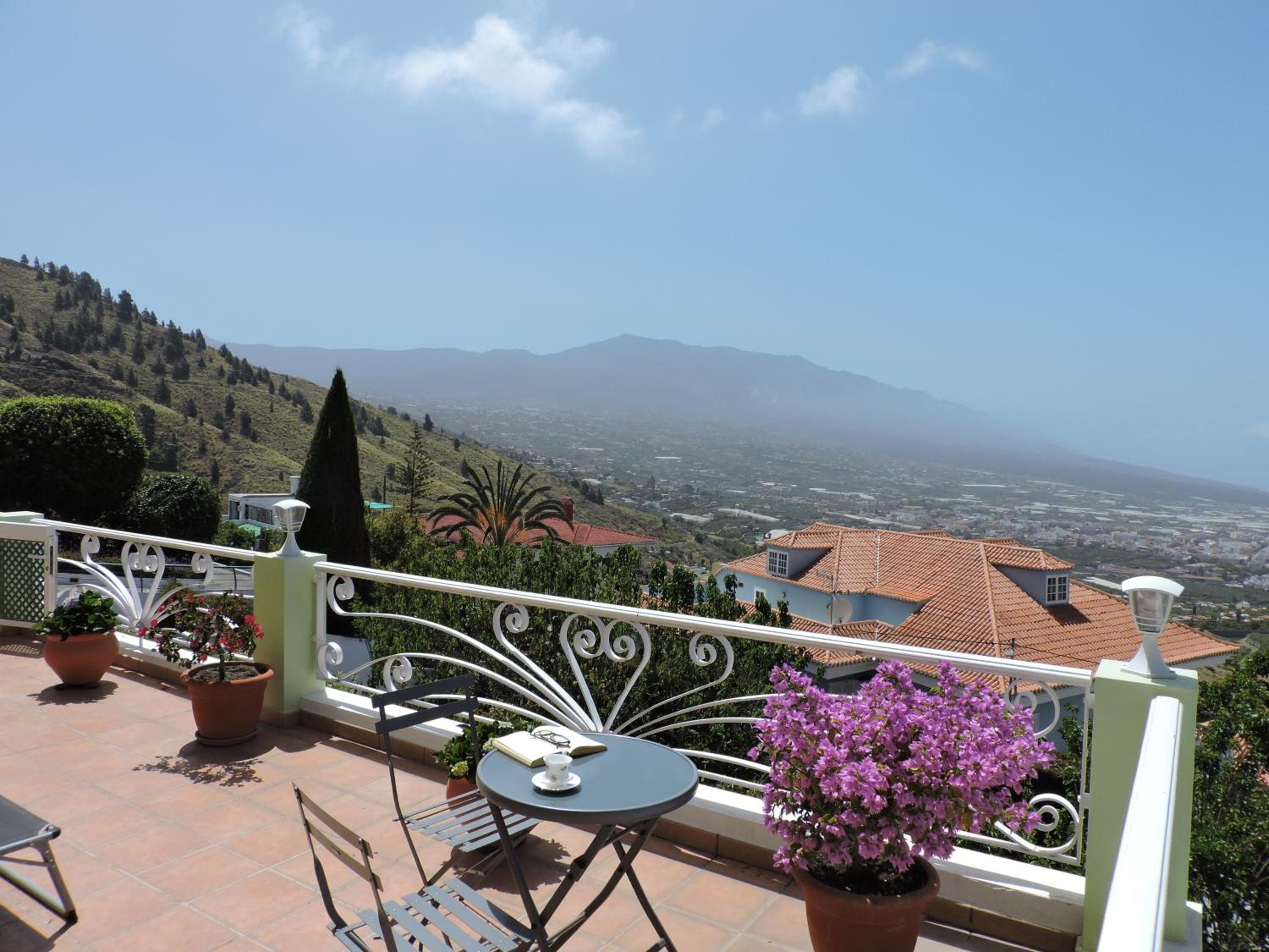 Apartment with Sea View photo 3