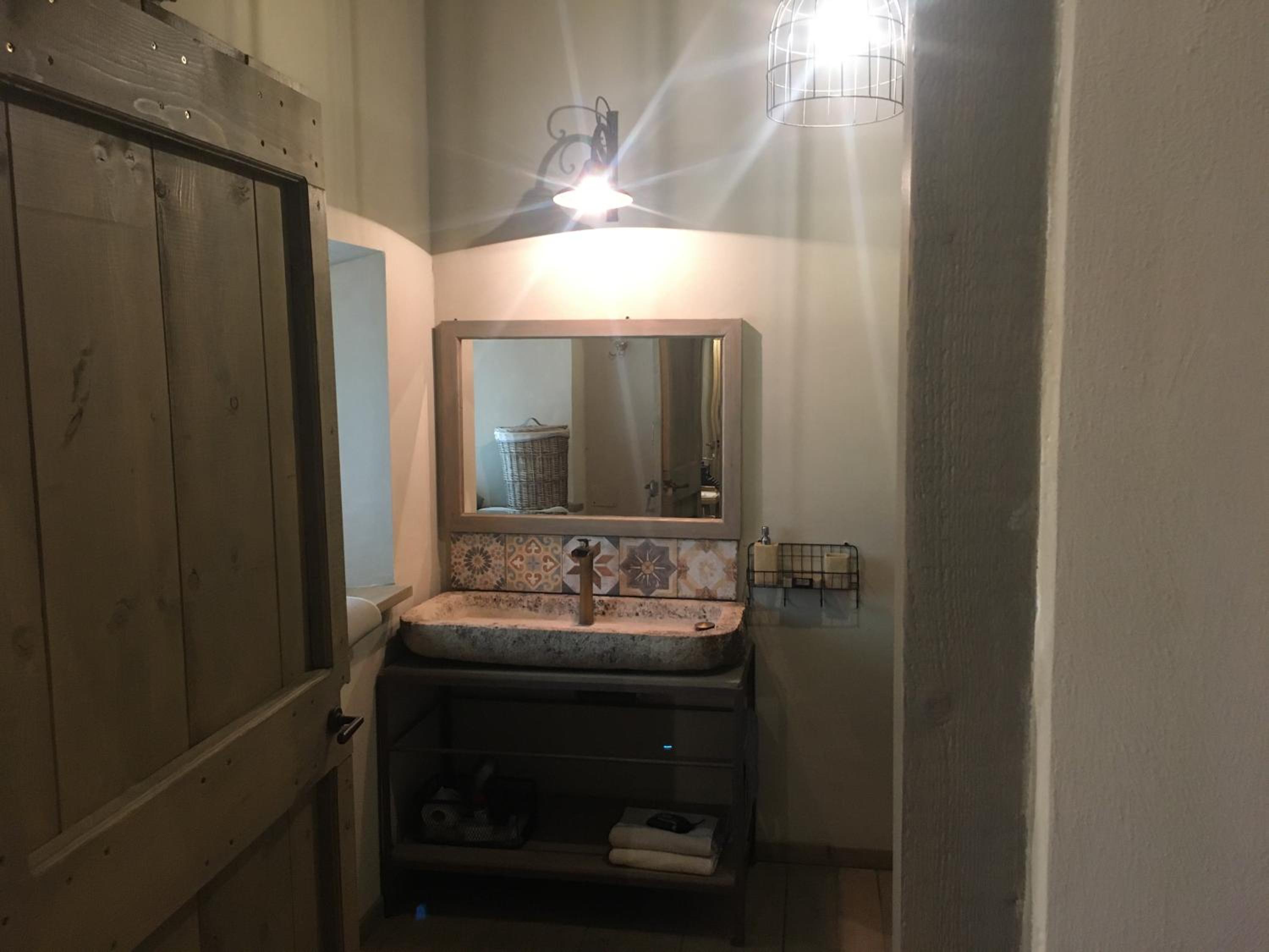 Deluxe Junior Suite - Photo 3