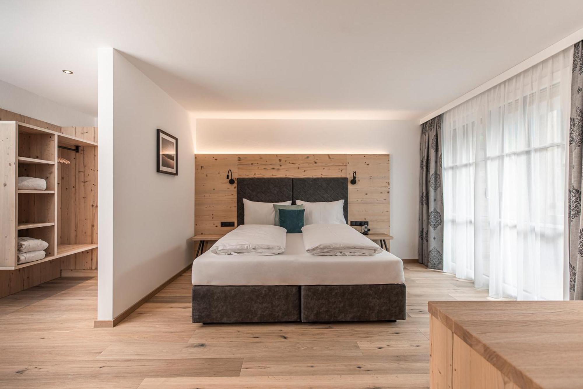 Superior Quadruple Room - Photo 1