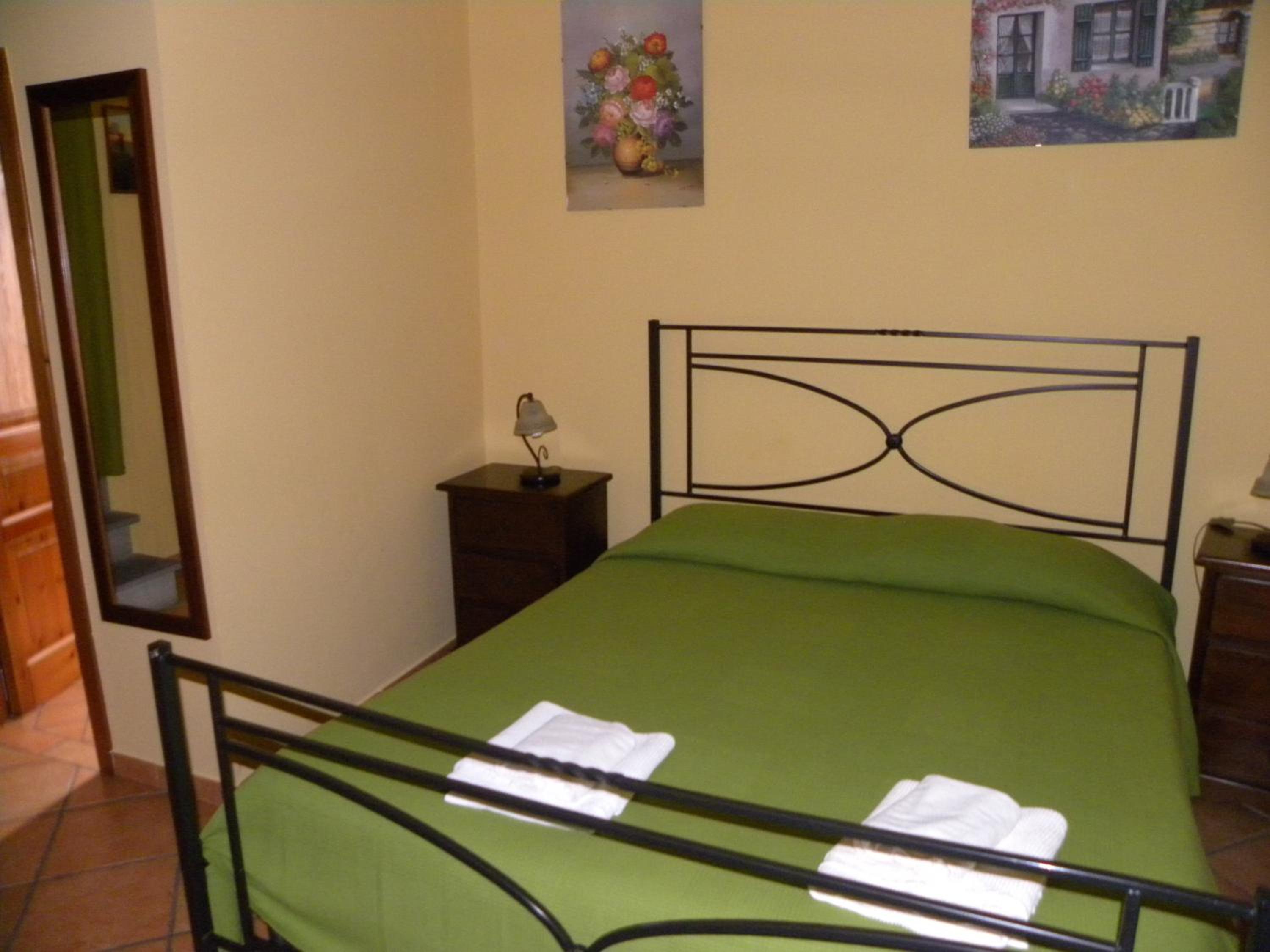 Studio with External Kitchenette (2 Adults) - Photo 23