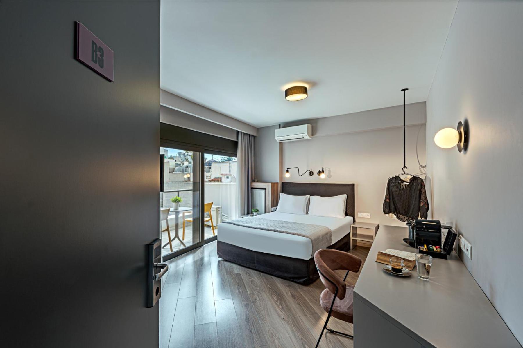 Double Room with Balcony photo 1