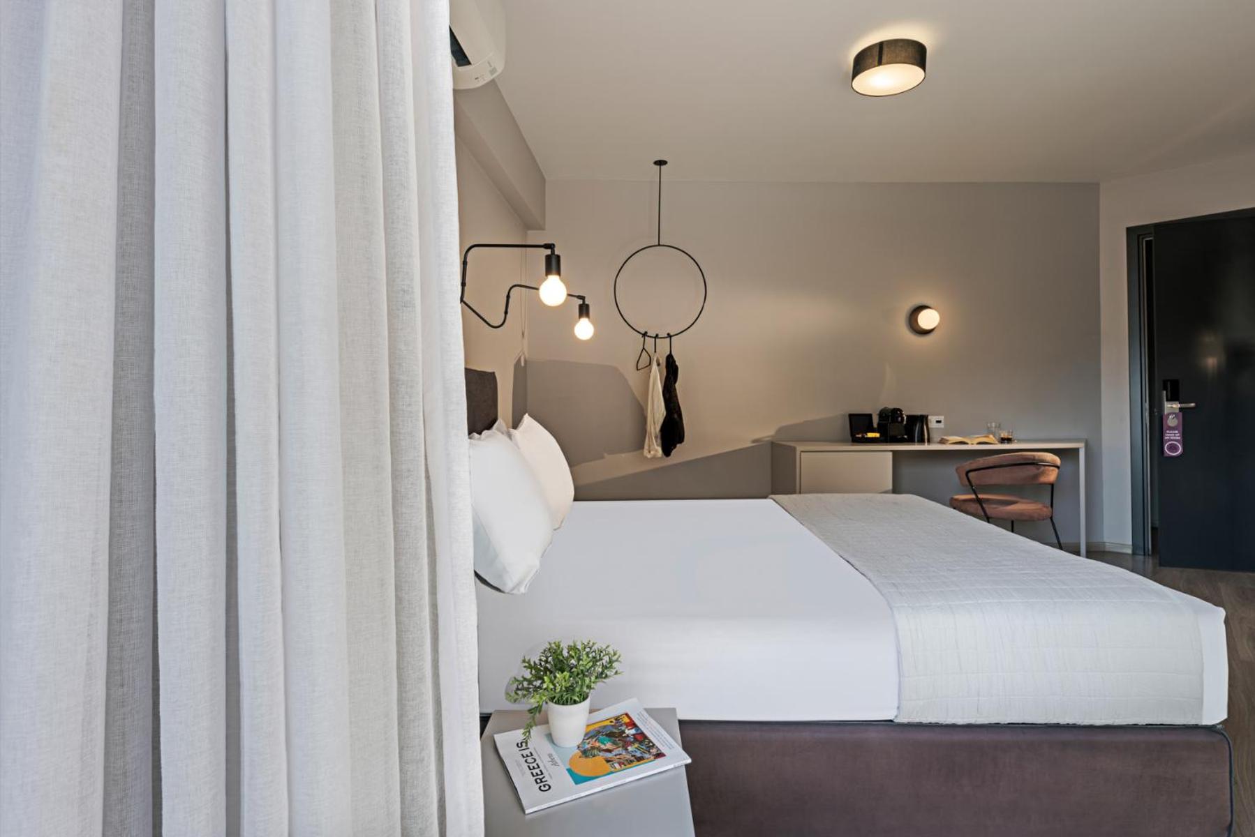 Double Room with Balcony photo 2