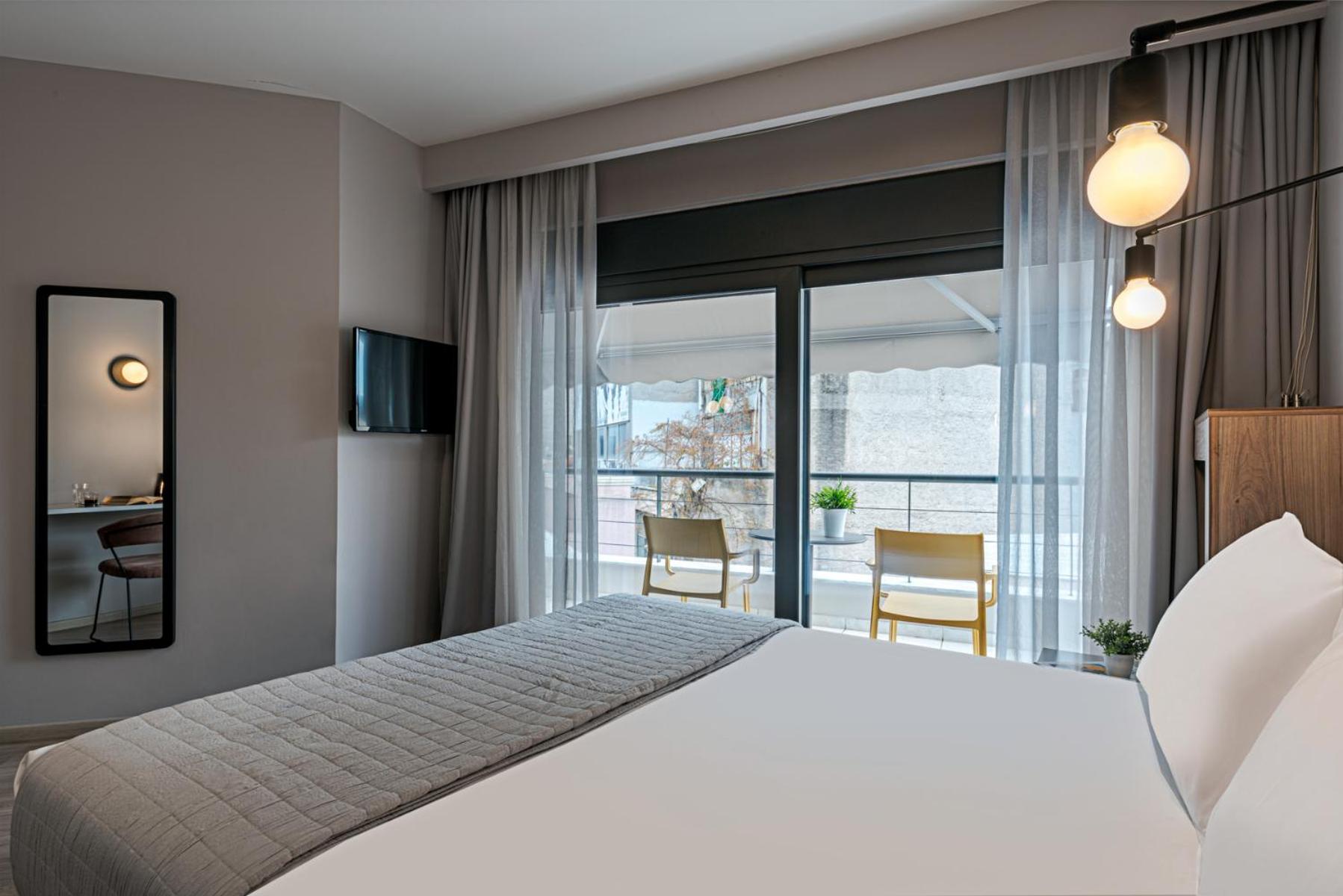 Double Room with Balcony photo 3