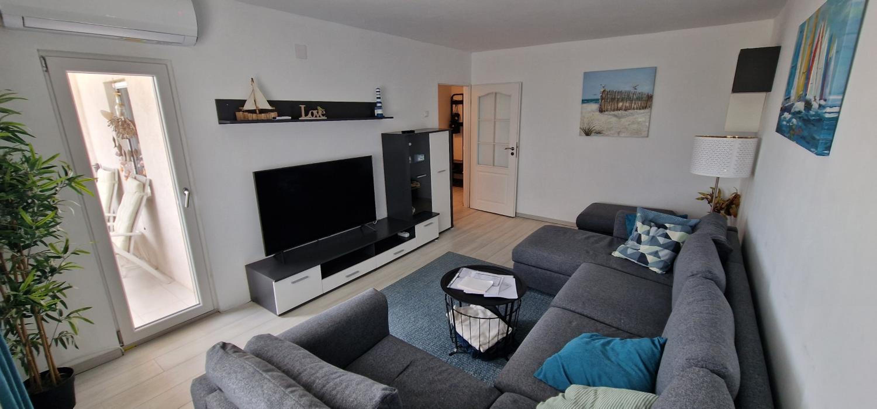 Studio Apartment with Sea View photo 2