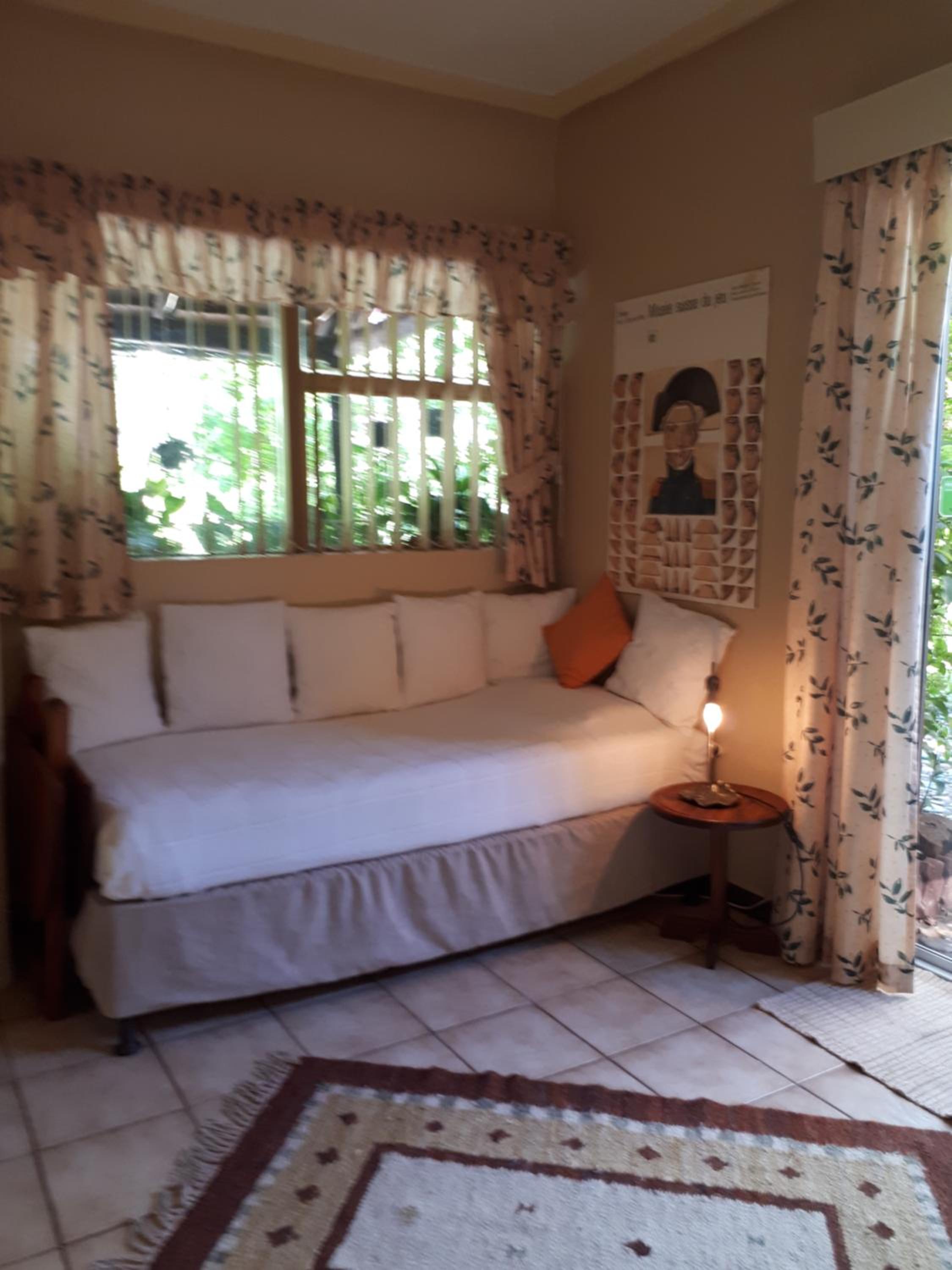 Budget Double Room photo 2