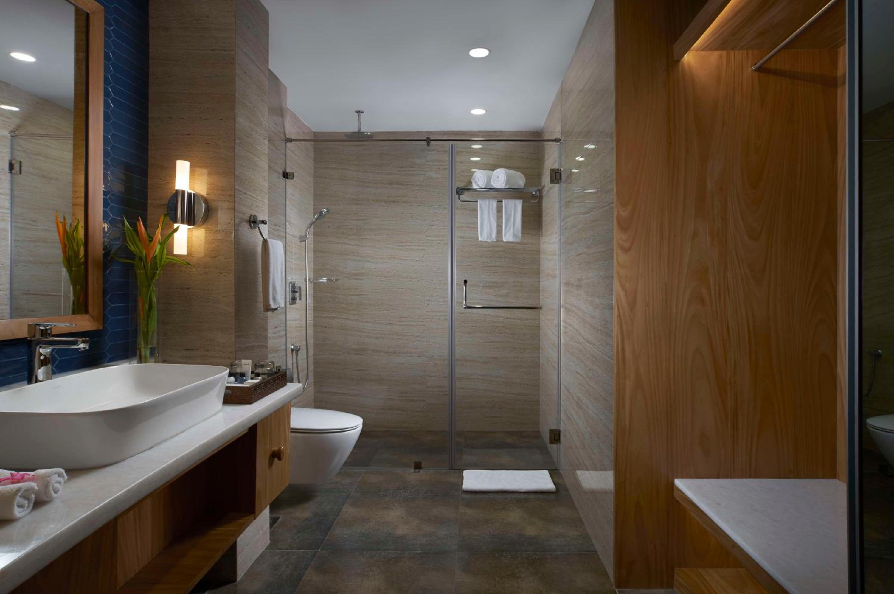 Luxury suite with Balcony & Living room - 10% Discount of Food & Soft Beverages and SPA, 1 Goan Wine Bottle photo 3