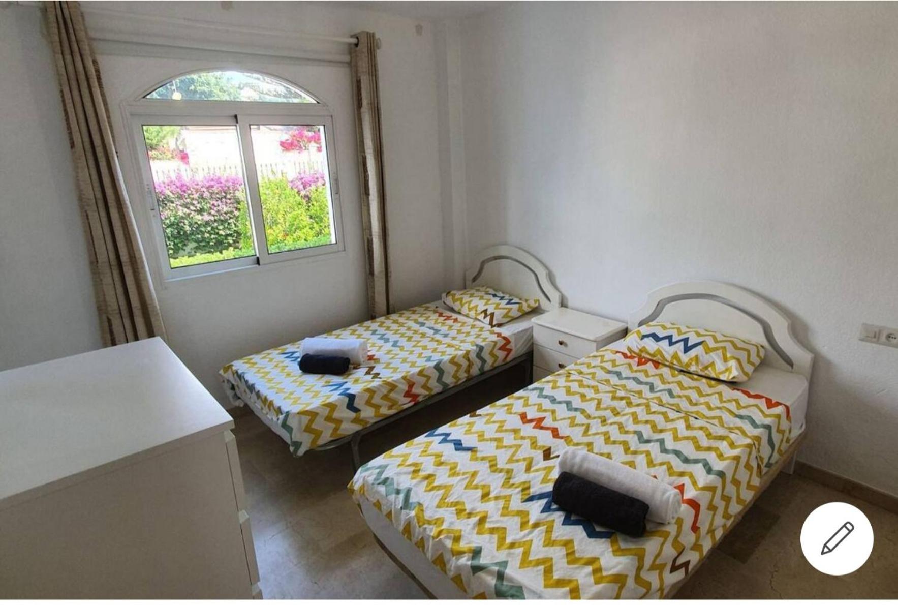 Apartamento de dos habitaciones con vista al mar