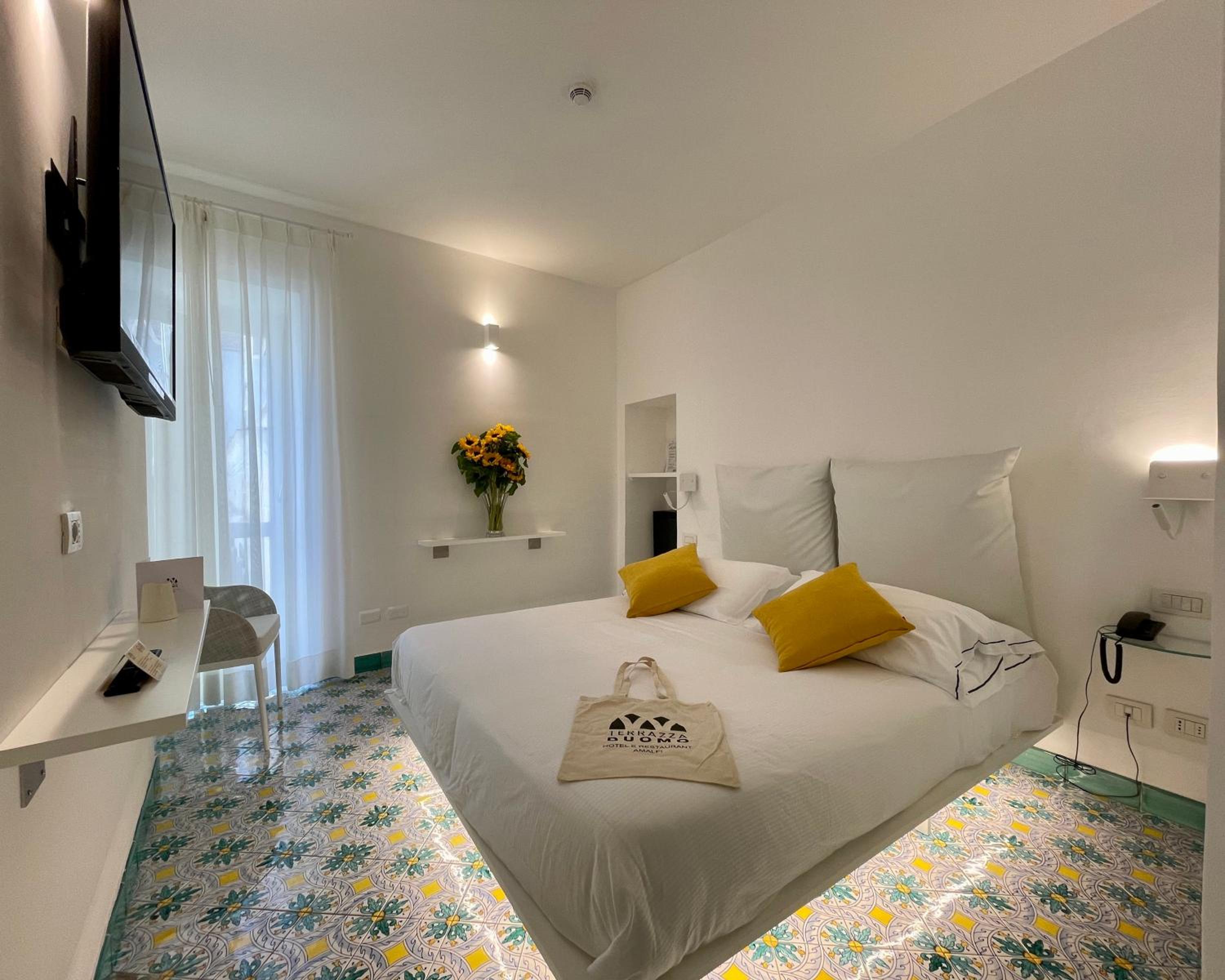 Double Room with Balcony photo 3
