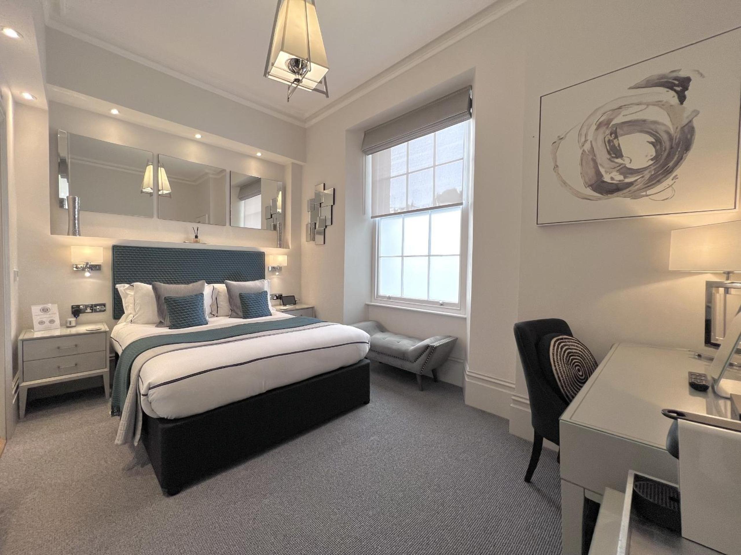 Superior King Room